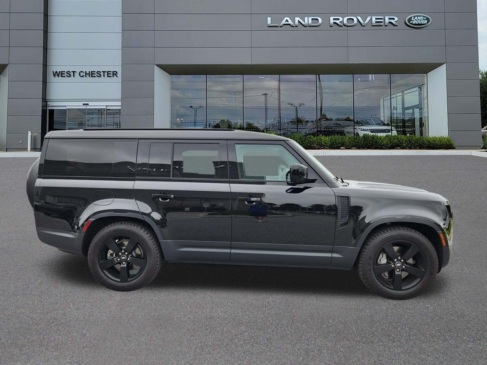 2025 Land Rover Defender 130 S