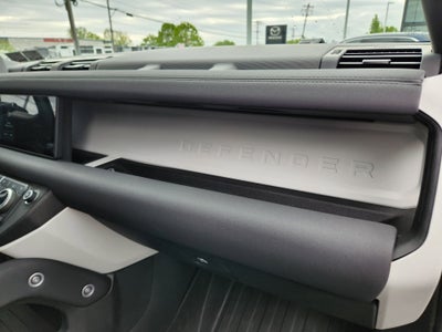 2023 Land Rover Defender 110 SE