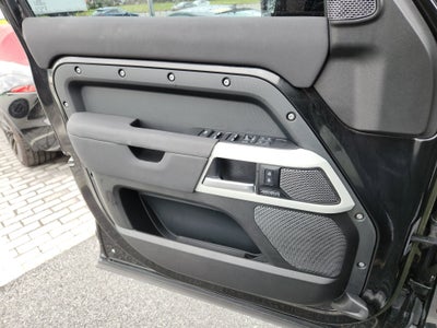 2023 Land Rover Defender 110 SE