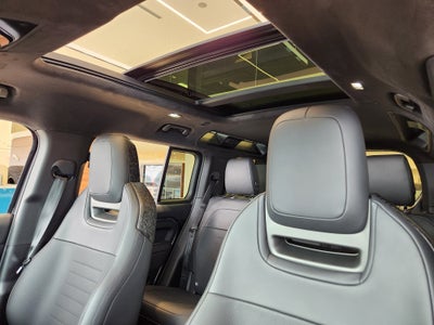 2025 Land Rover Defender OCTA Edition One