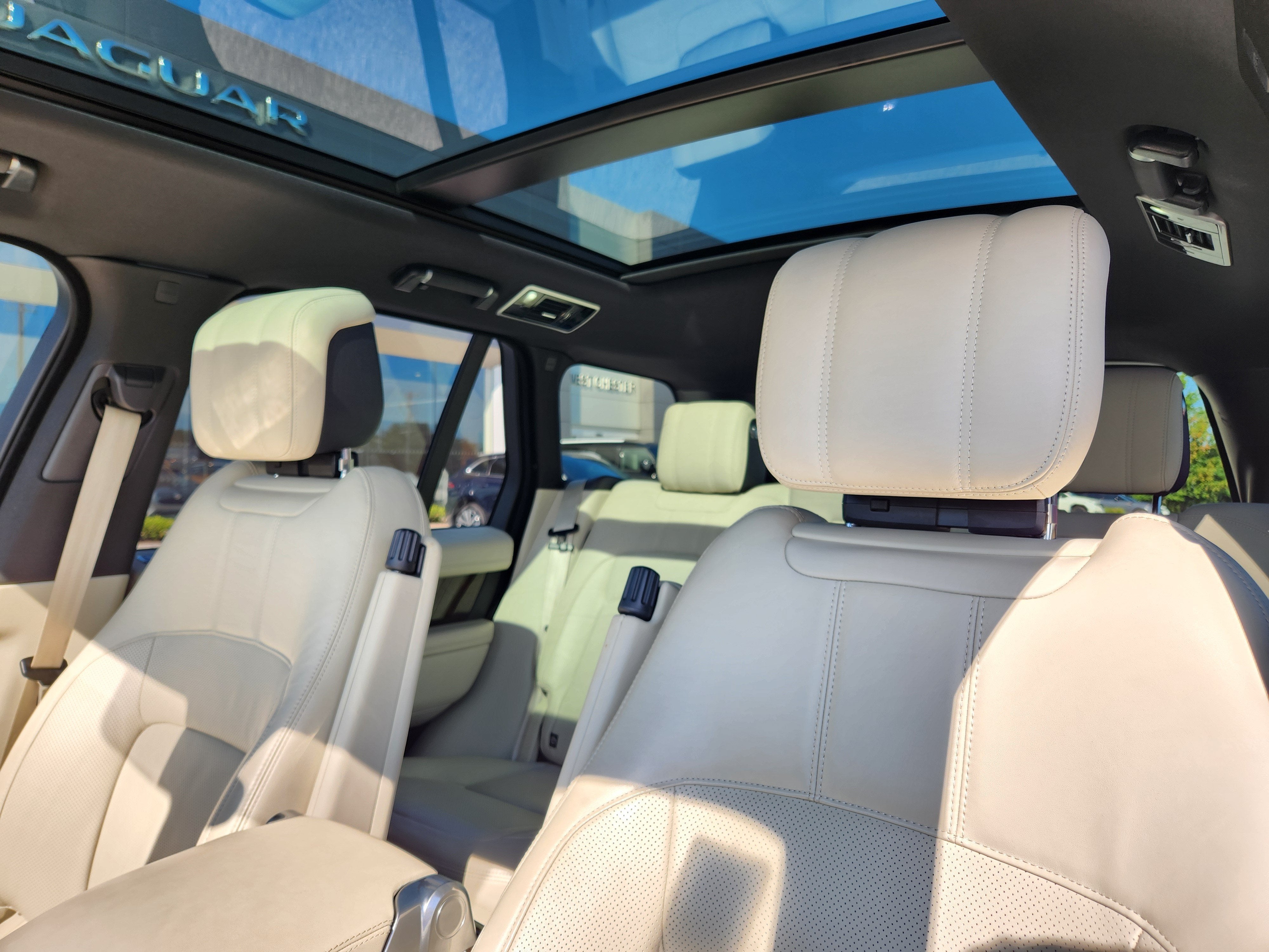 2022 Land Rover Range Rover Westminster
