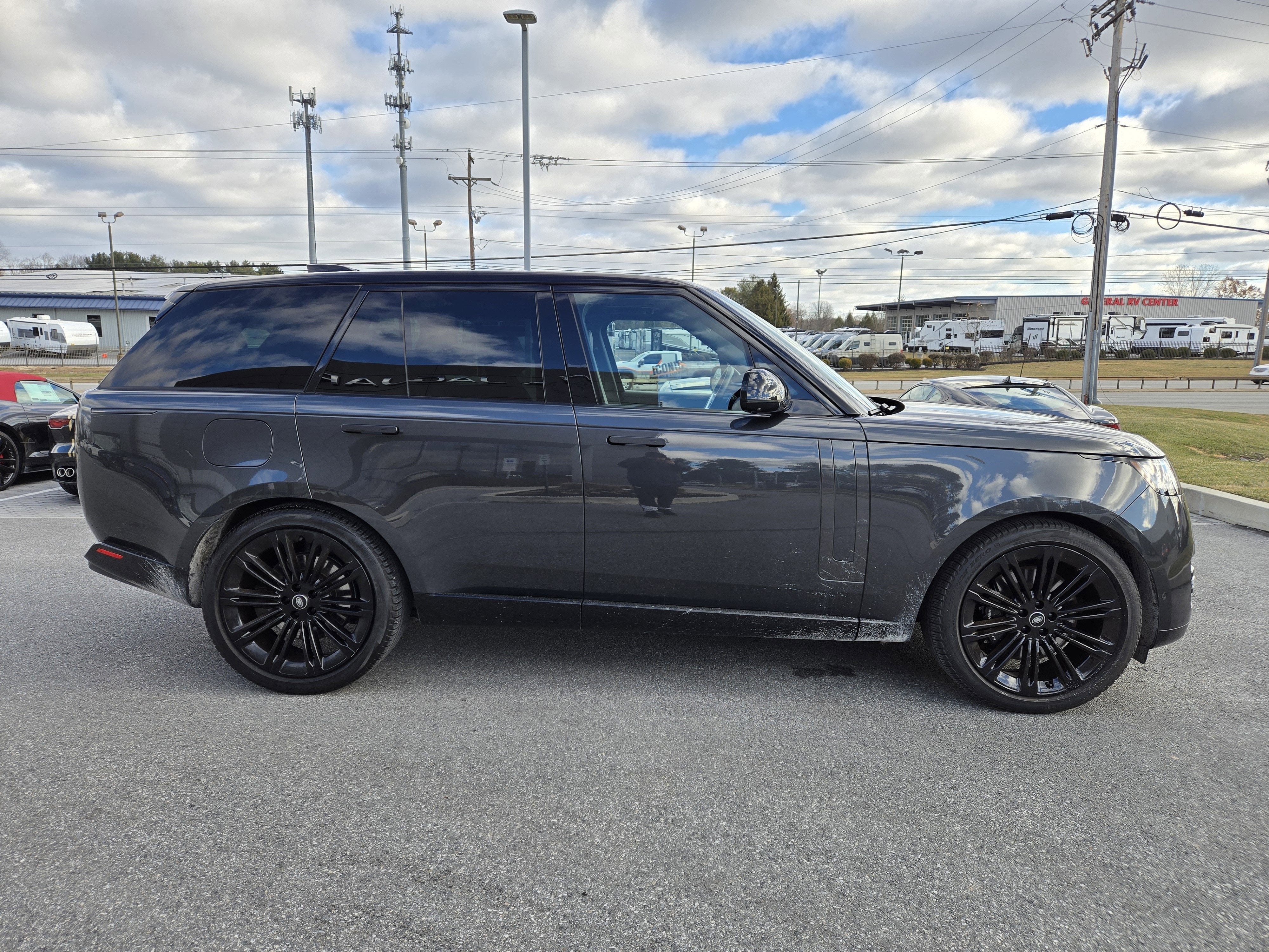 2024 Land Rover Range Rover SE