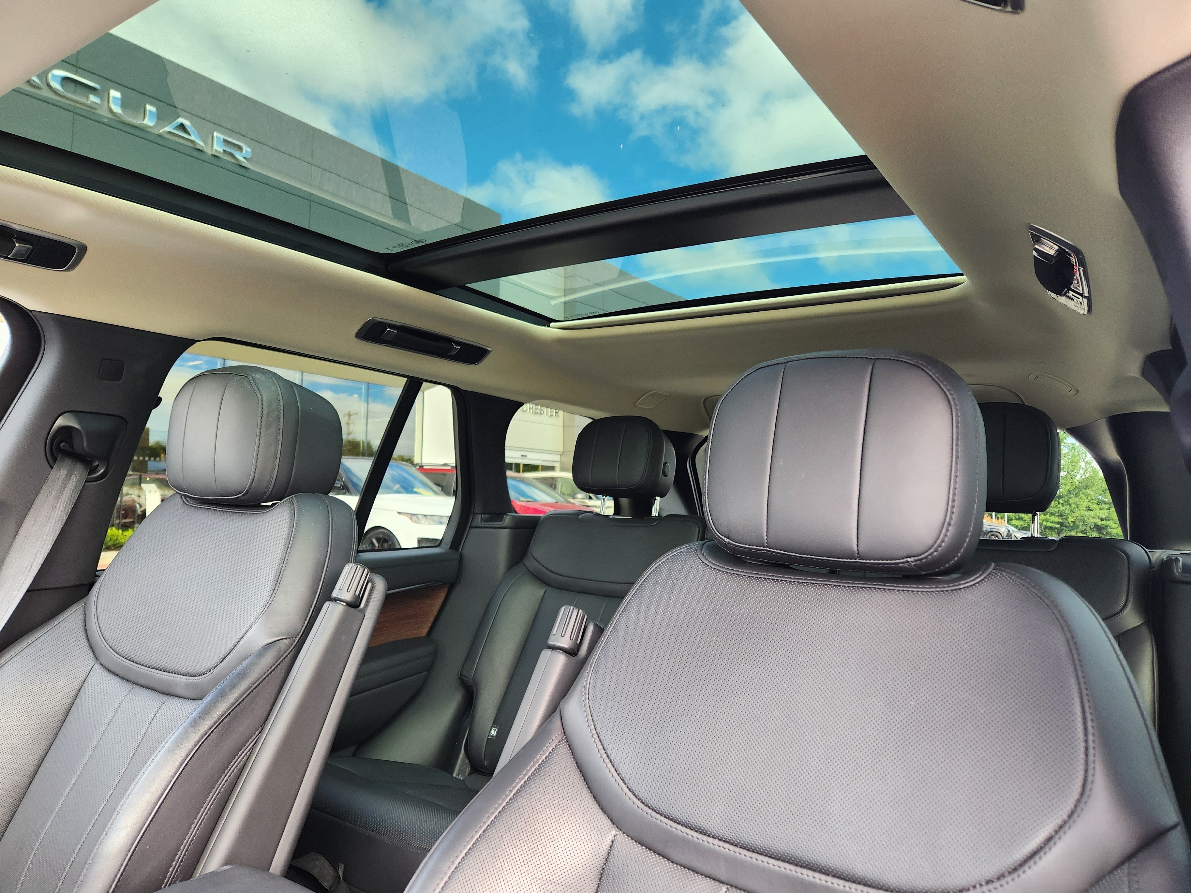 2024 Land Rover Range Rover SE