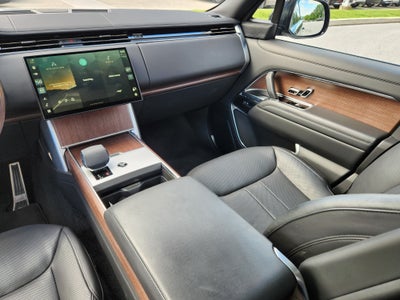 2024 Land Rover Range Rover SE