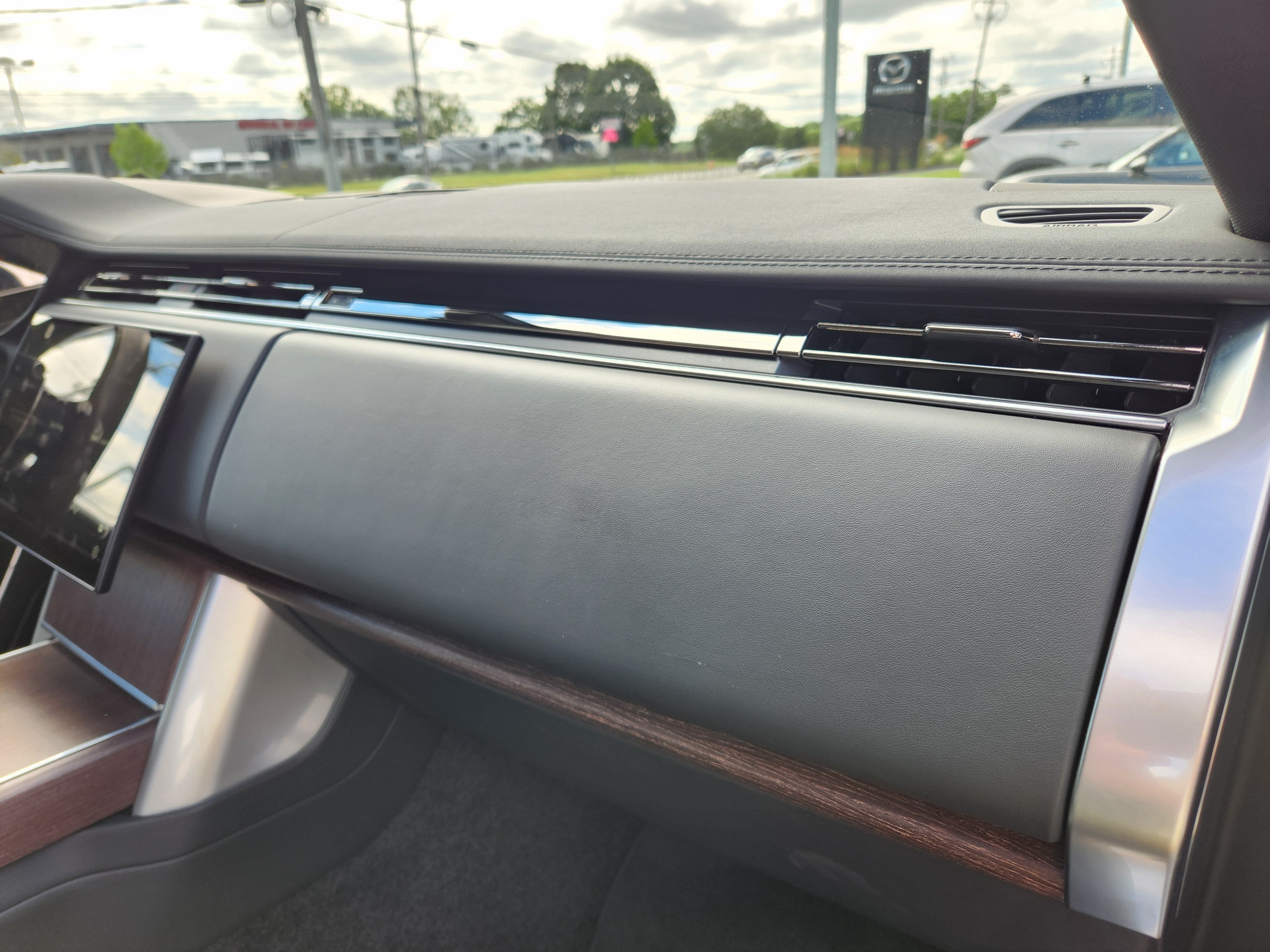 2024 Land Rover Range Rover SE
