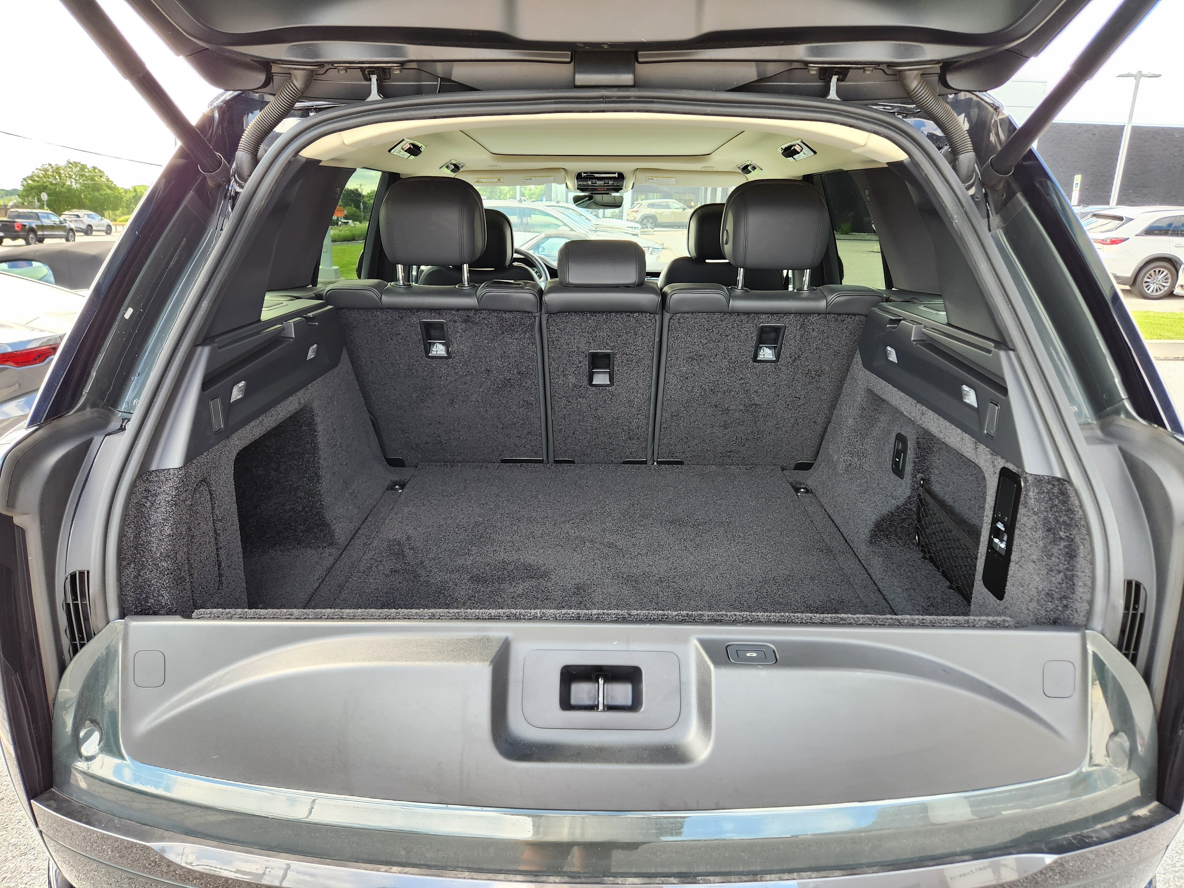 2024 Land Rover Range Rover SE