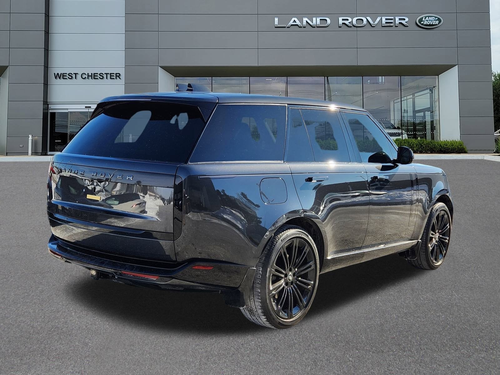 2025 Land Rover Range Rover SE