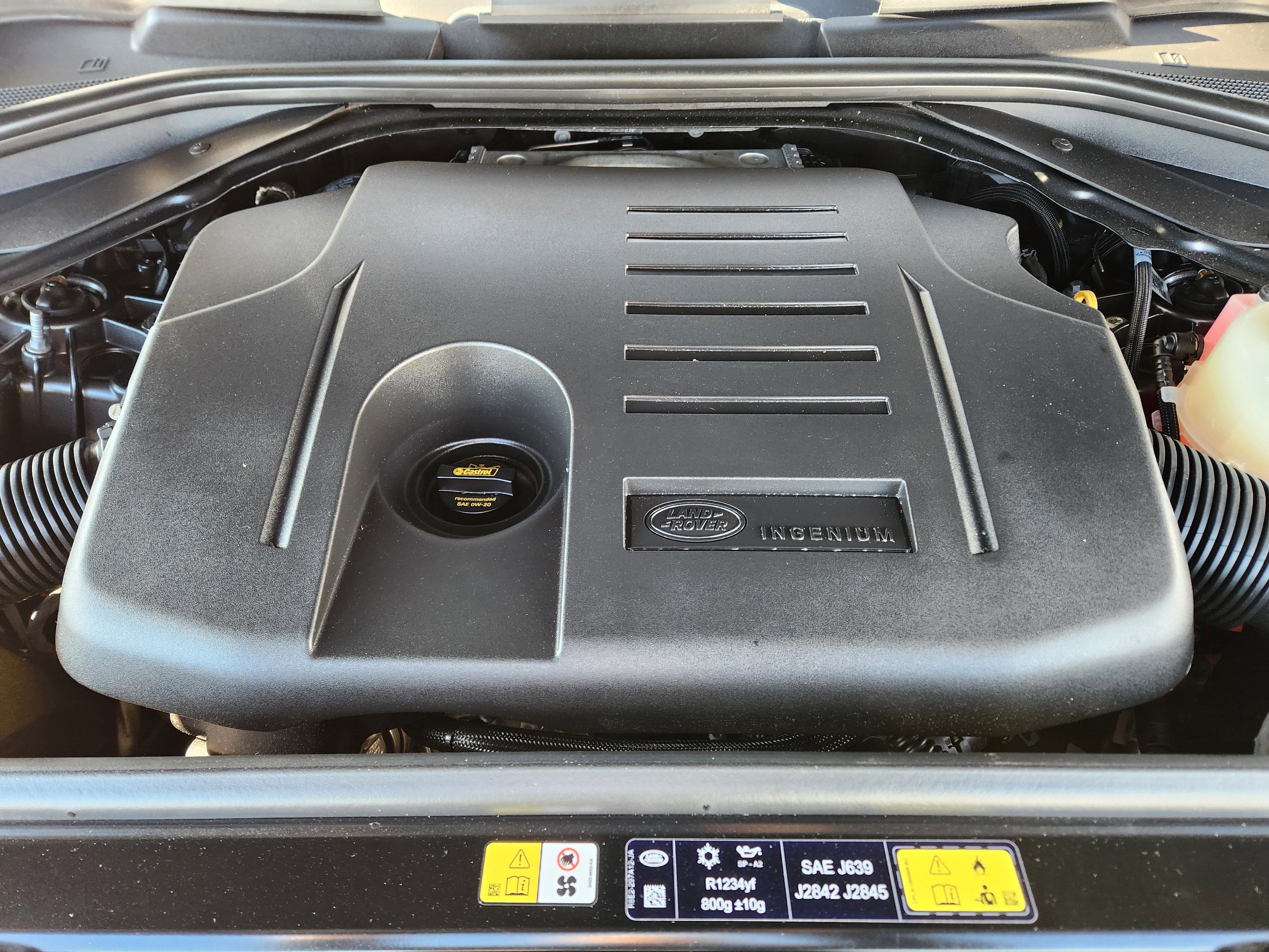 2025 Land Rover Range Rover SE