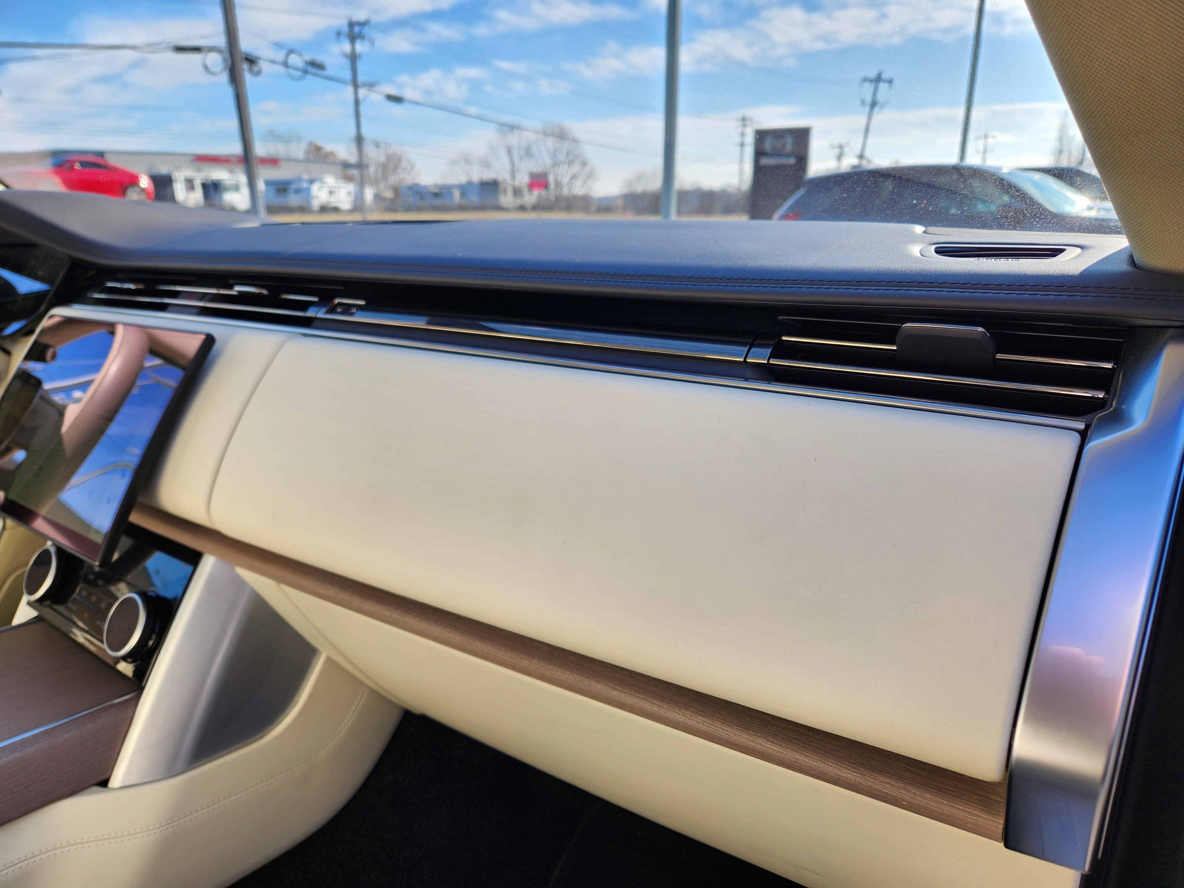 2023 Land Rover Range Rover SE