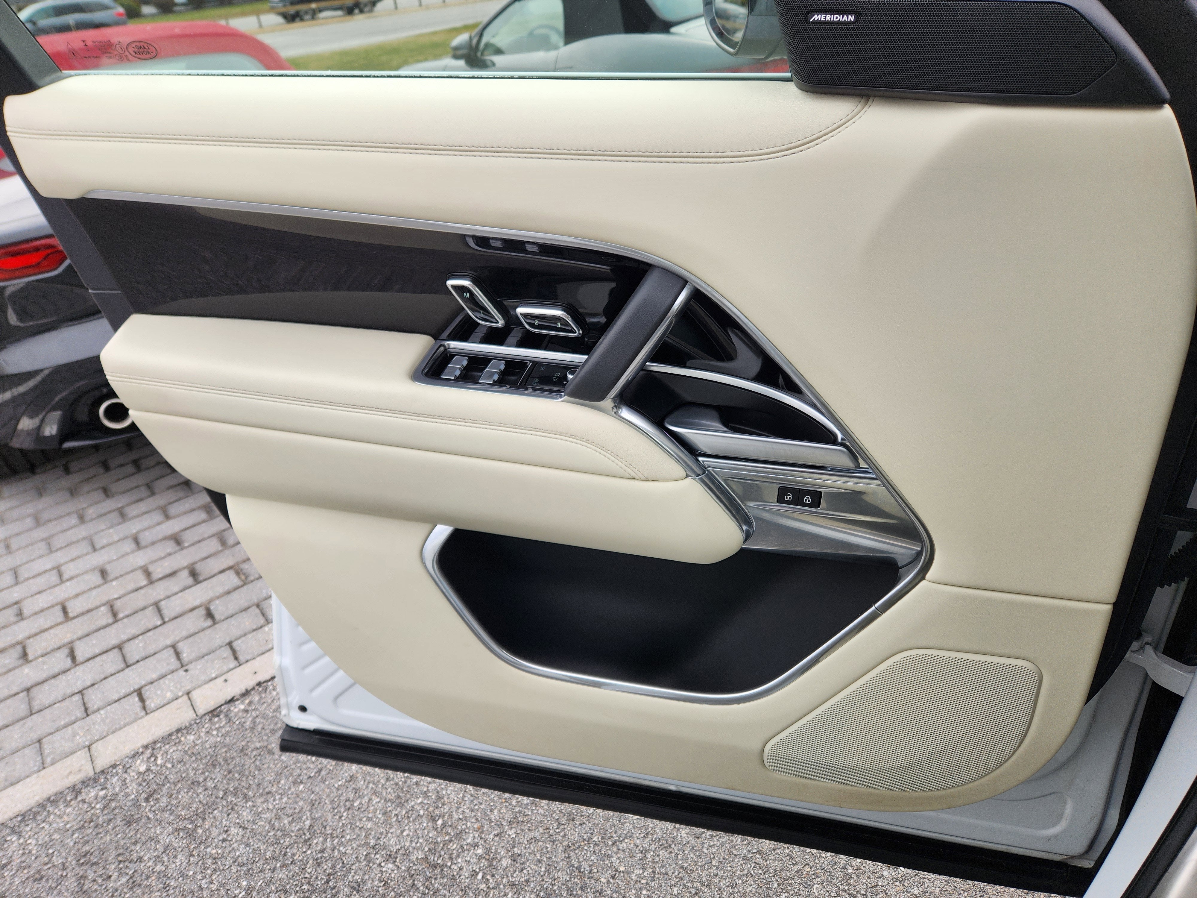 2023 Land Rover Range Rover SE