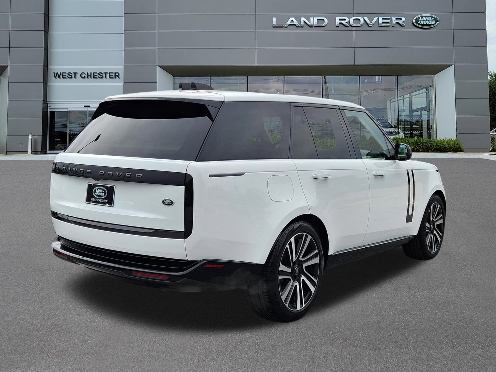 2023 Land Rover Range Rover SE