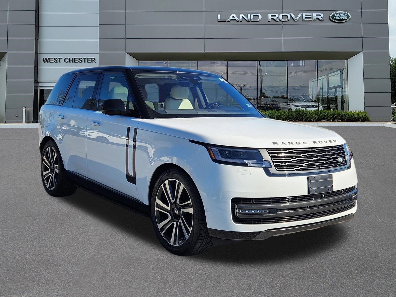2023 Land Rover Range Rover SE
