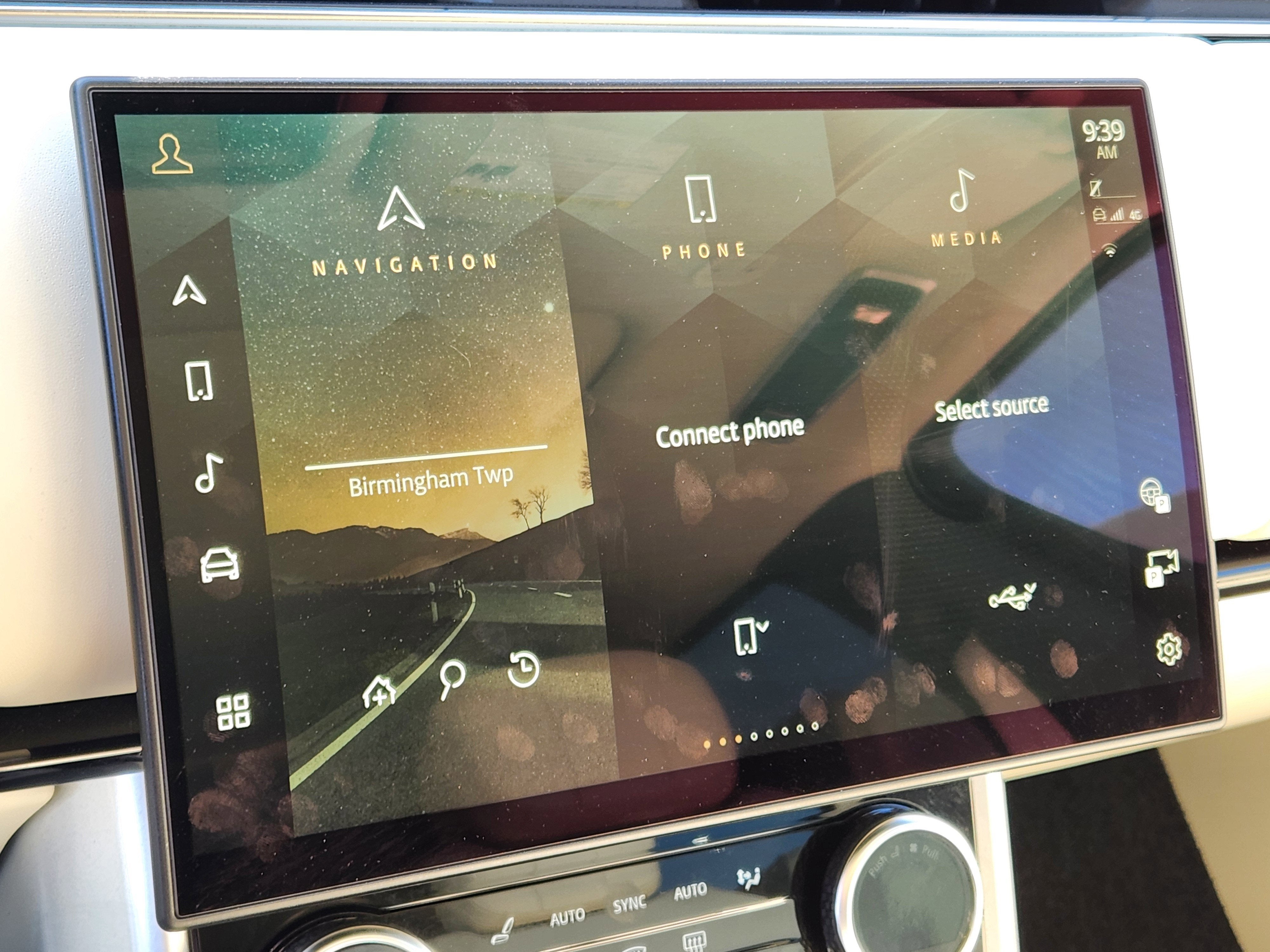 2023 Land Rover Range Rover SE