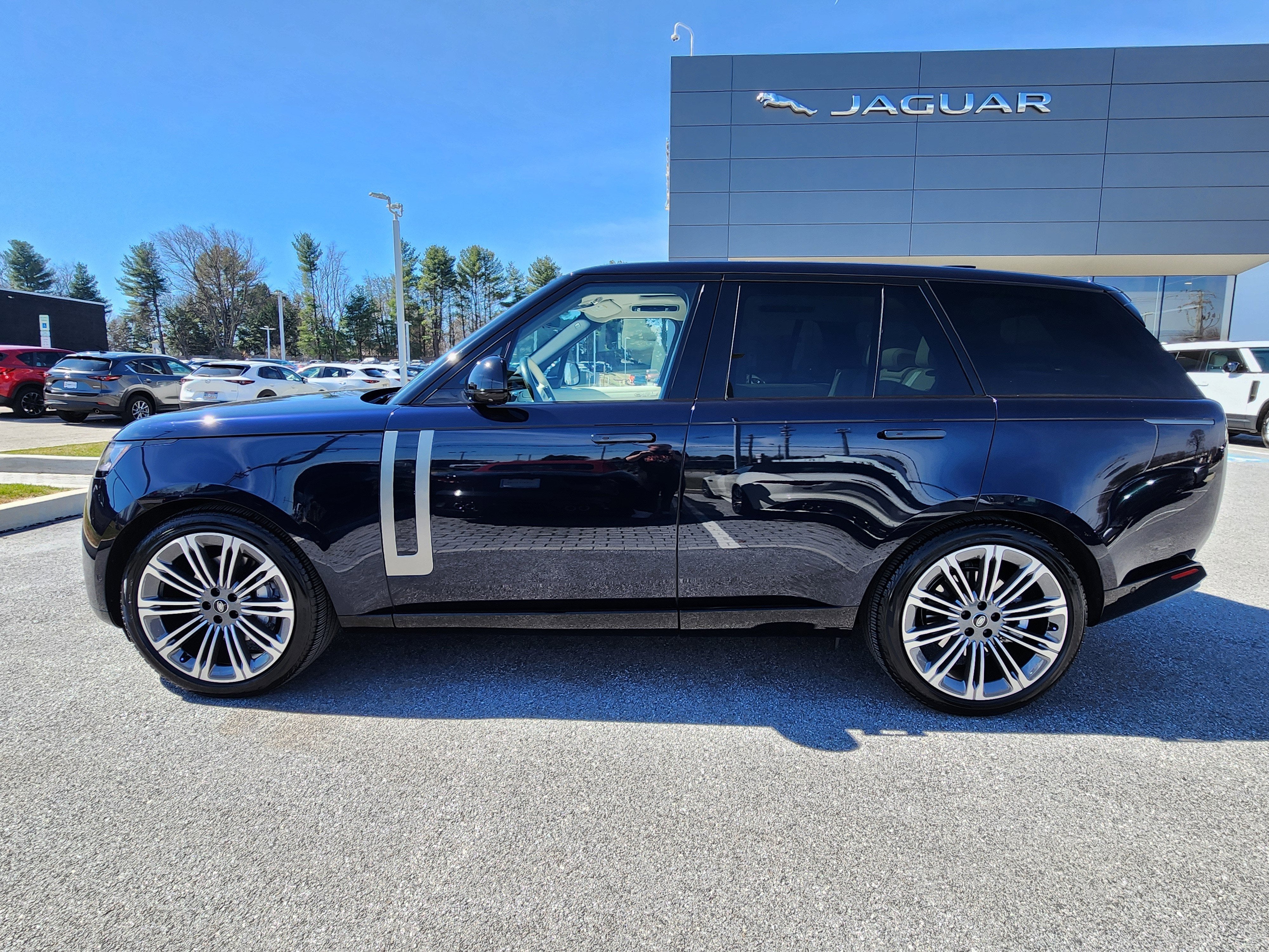2024 Land Rover Range Rover SE