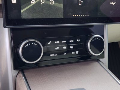 2023 Land Rover Range Rover SE