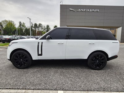 2023 Land Rover Range Rover SE