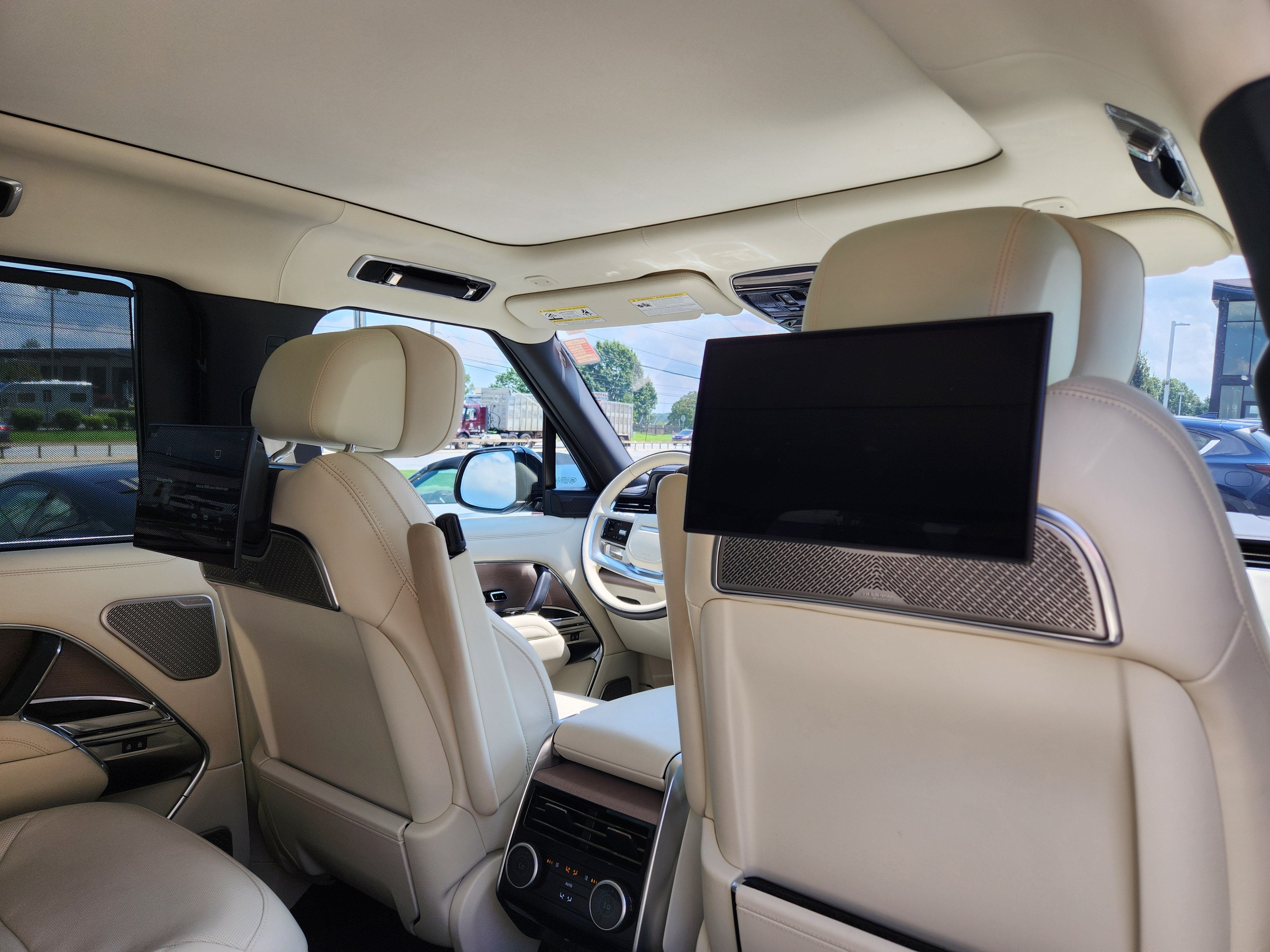 2023 Land Rover Range Rover First Edition