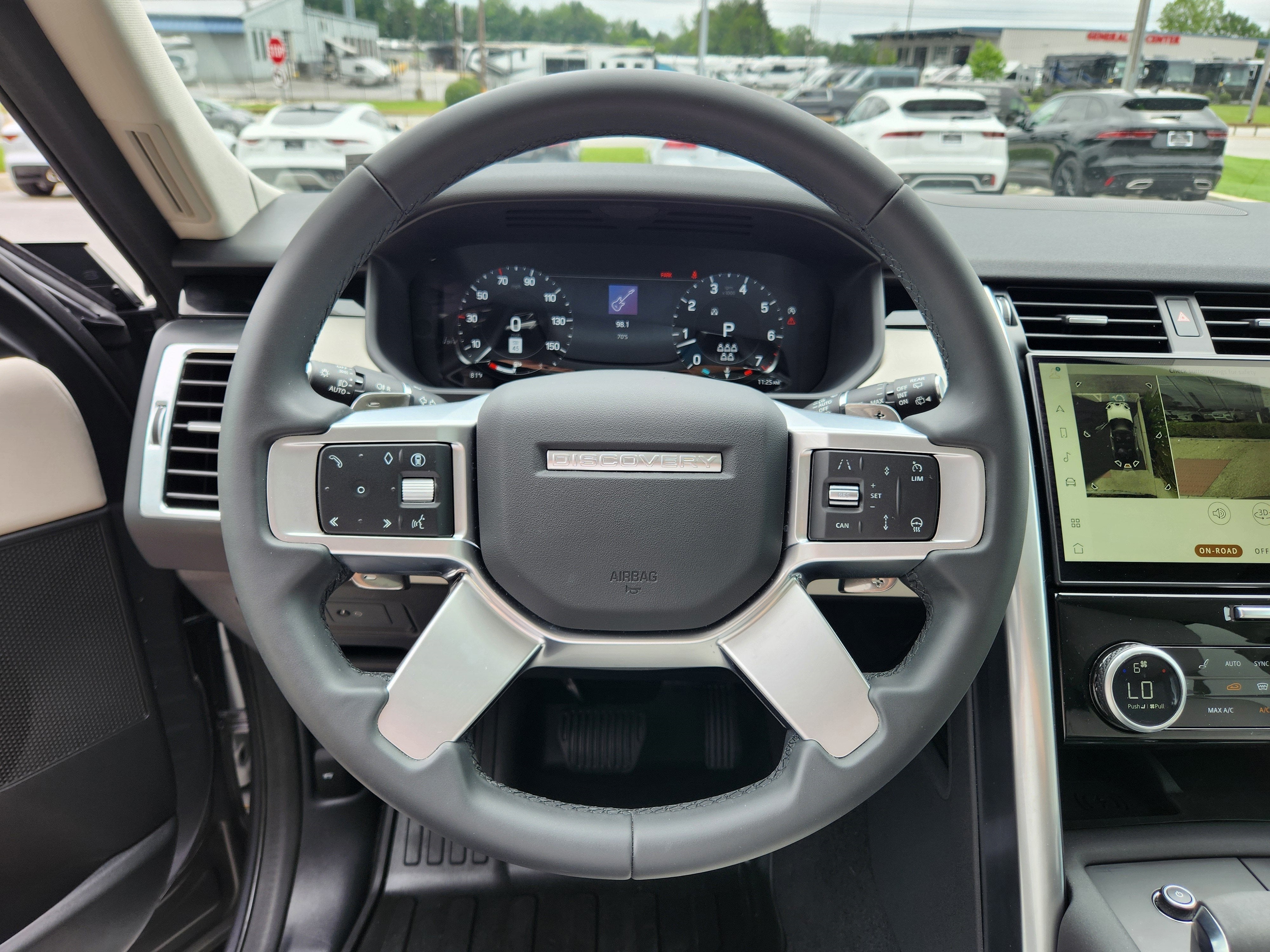 2024 Land Rover Discovery S