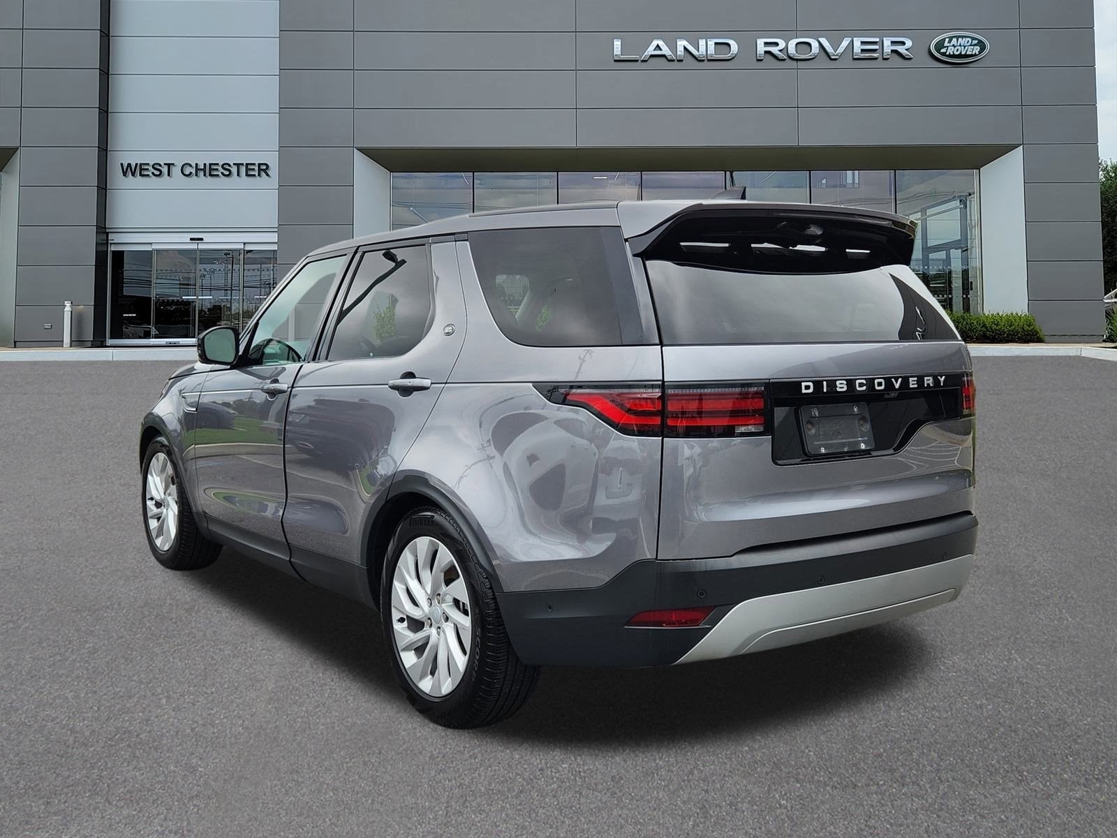 2024 Land Rover Discovery S