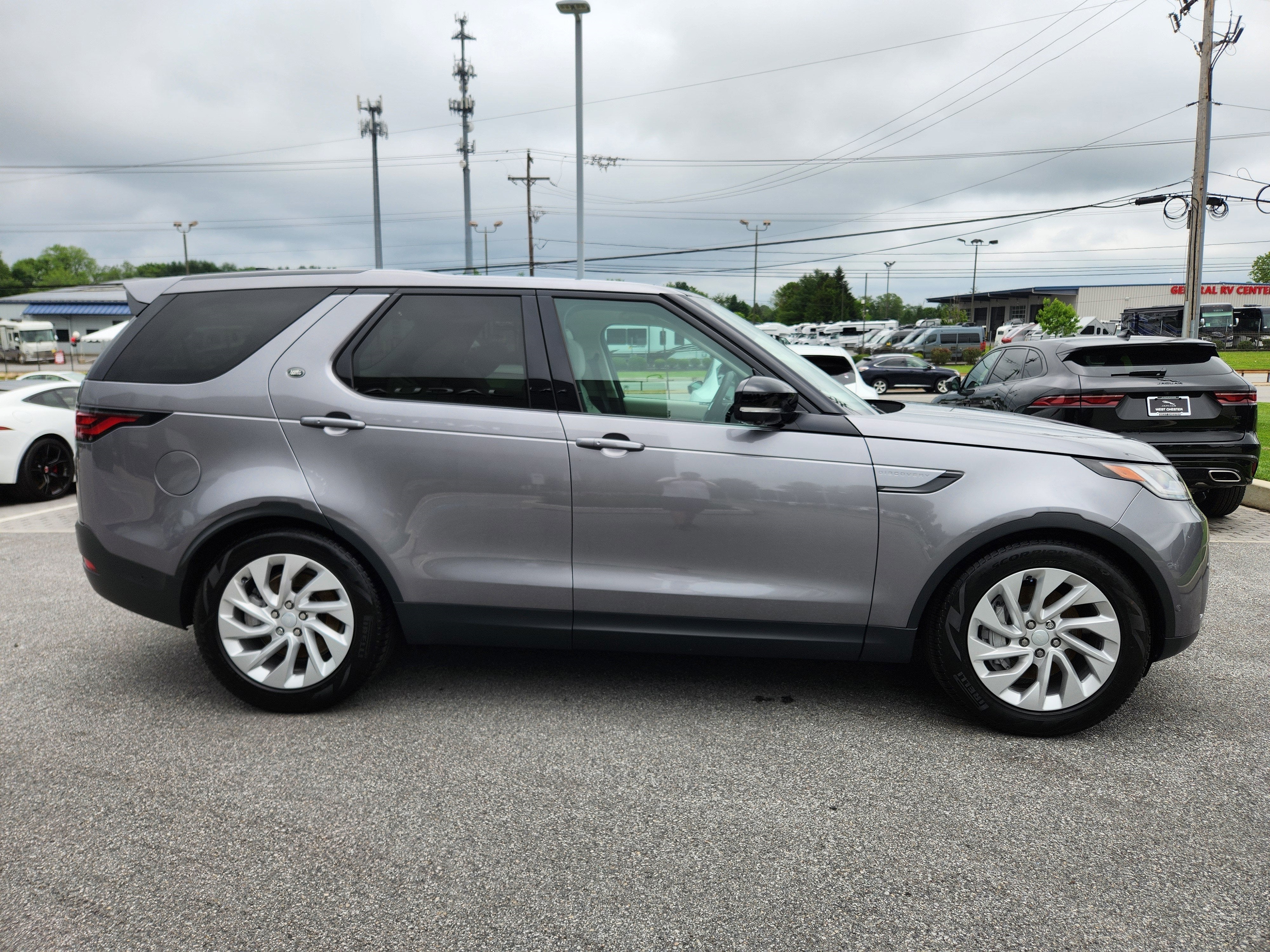2024 Land Rover Discovery S
