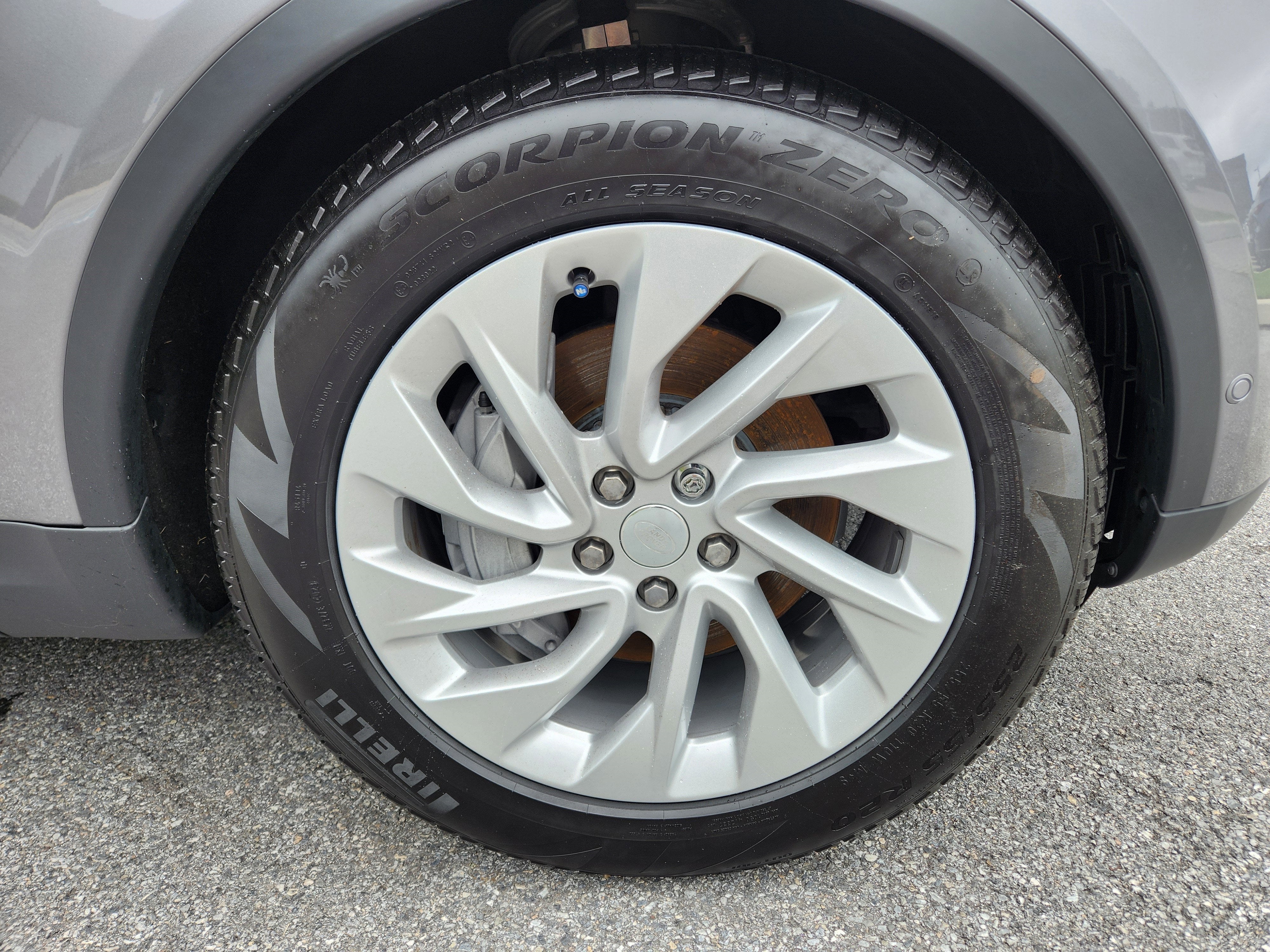 2024 Land Rover Discovery S