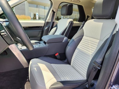 2025 Land Rover Discovery S
