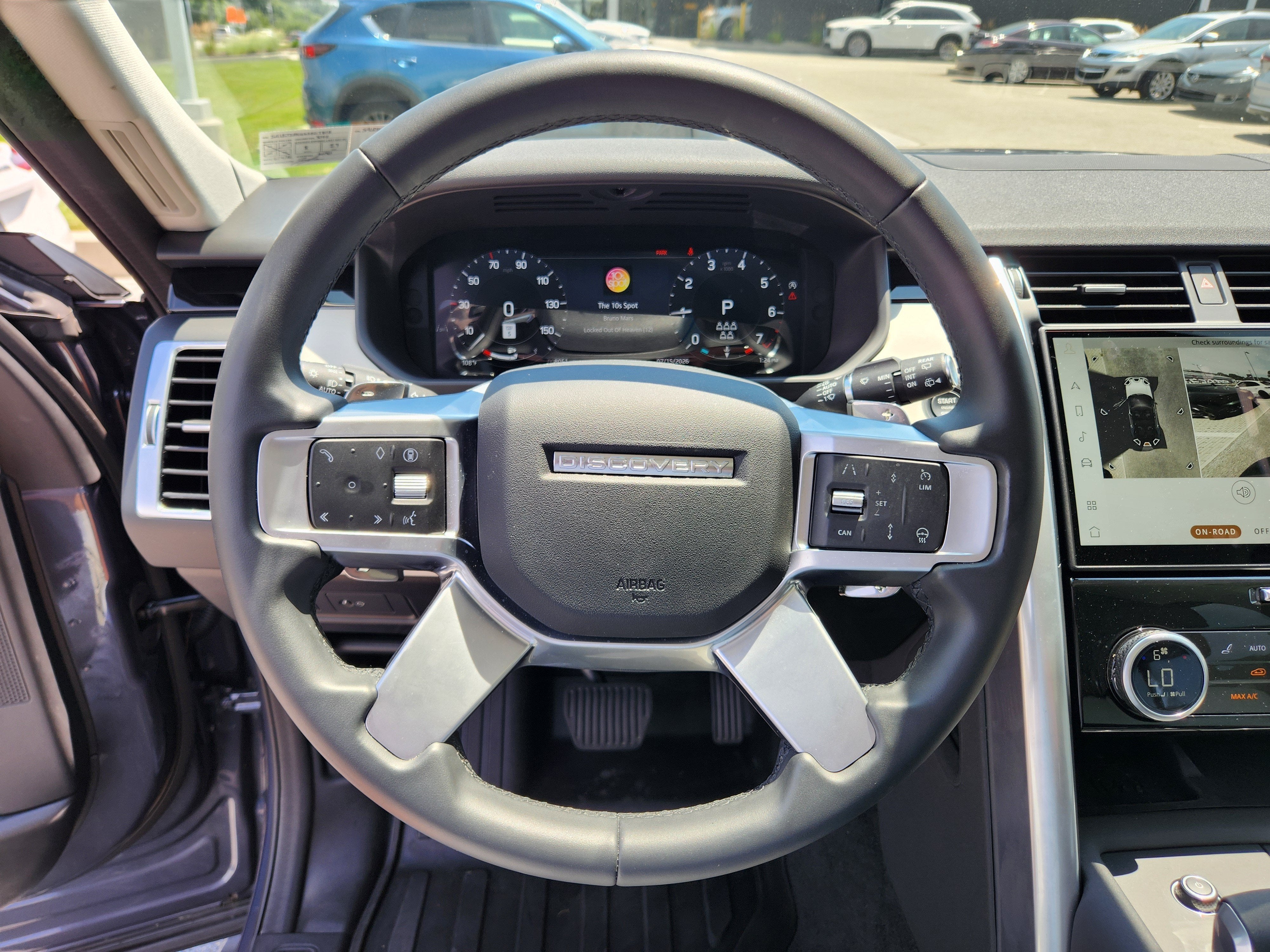 2025 Land Rover Discovery S