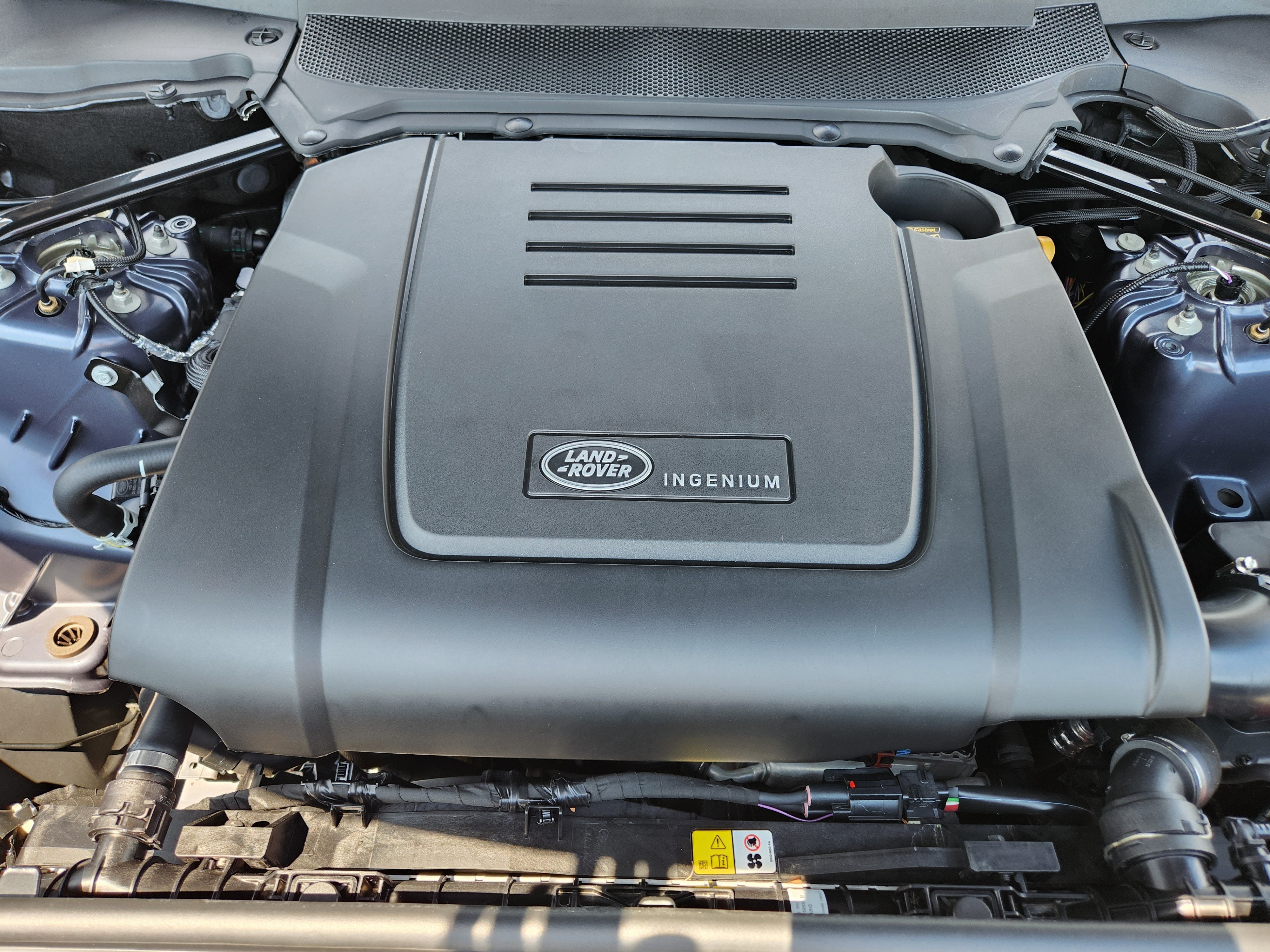 2025 Land Rover Discovery S