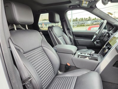 2025 Land Rover Discovery S