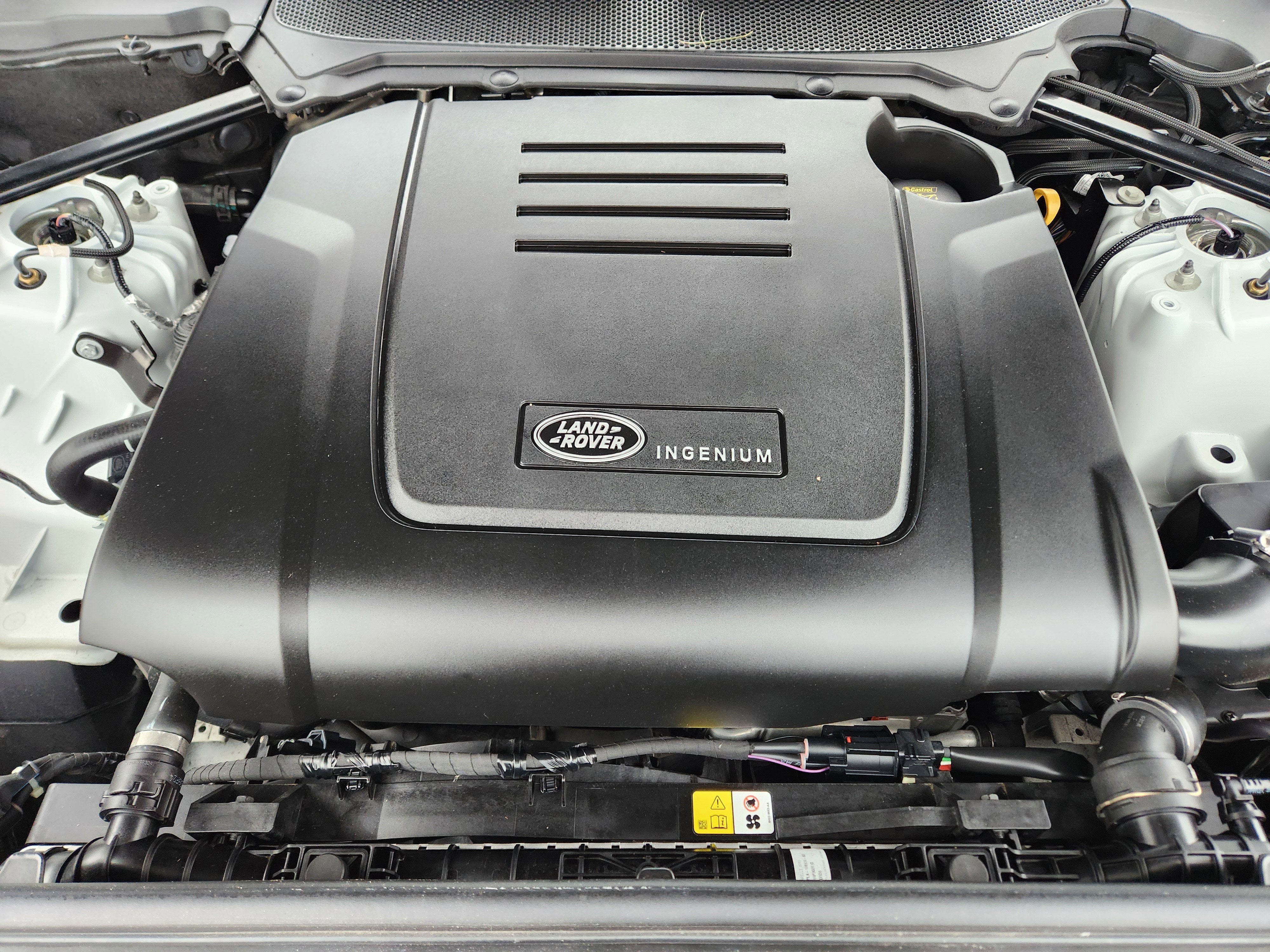 2025 Land Rover Discovery S