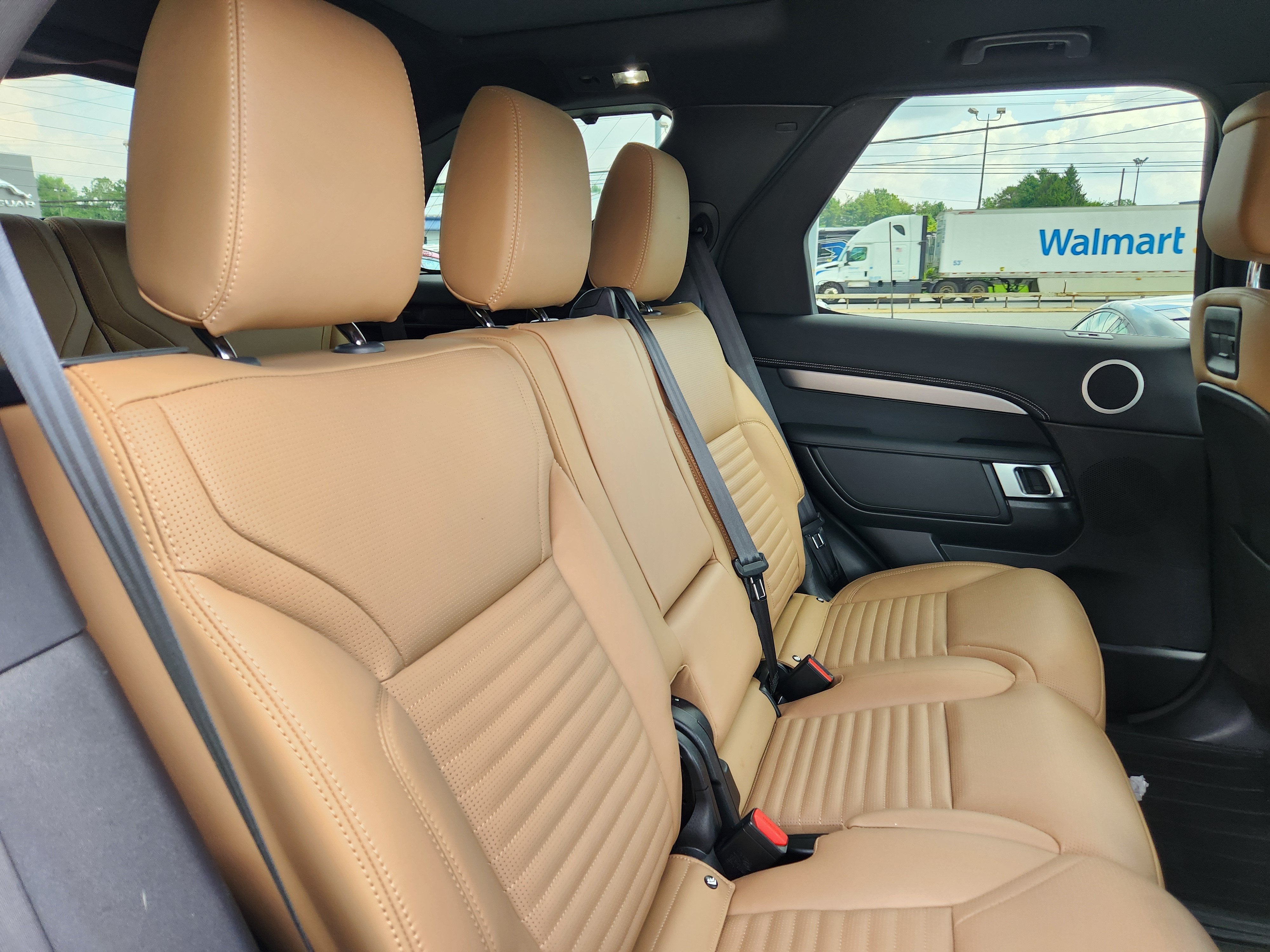 2024 Land Rover Discovery Dynamic SE
