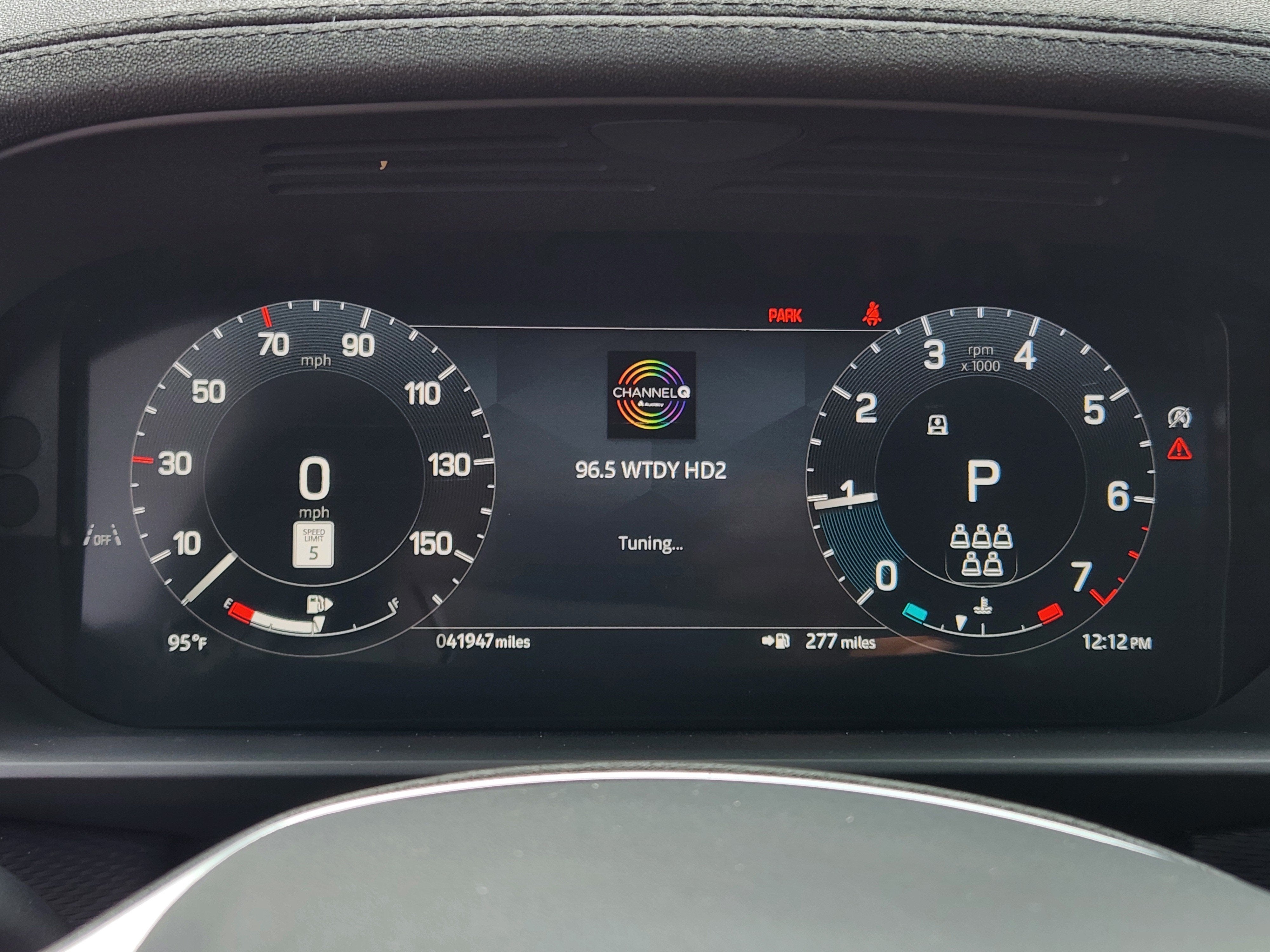 2024 Land Rover Discovery Dynamic SE
