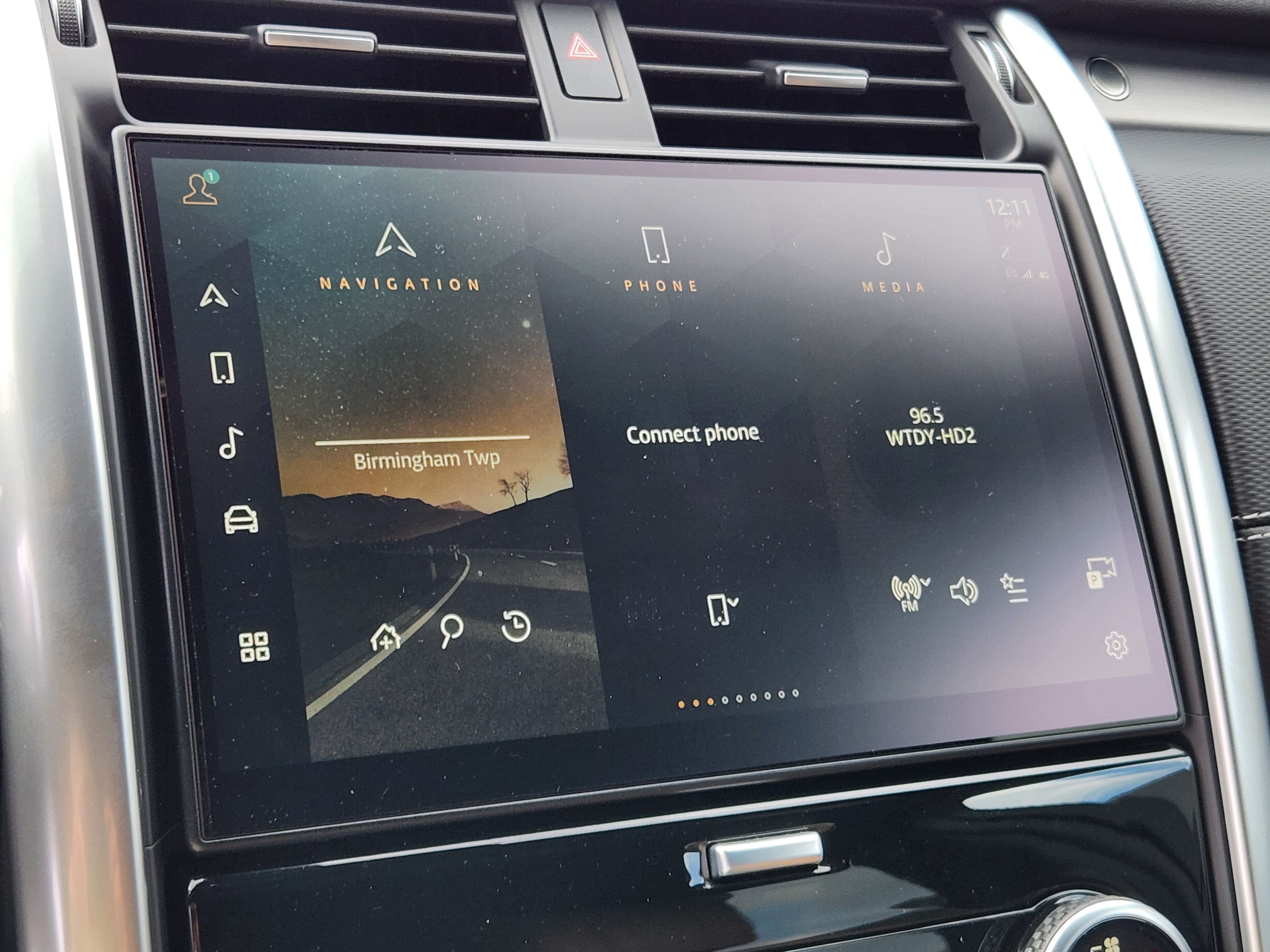 2024 Land Rover Discovery Dynamic SE