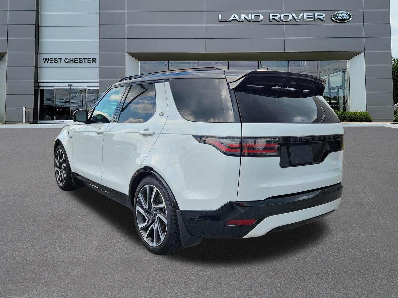 2024 Land Rover Discovery Dynamic SE