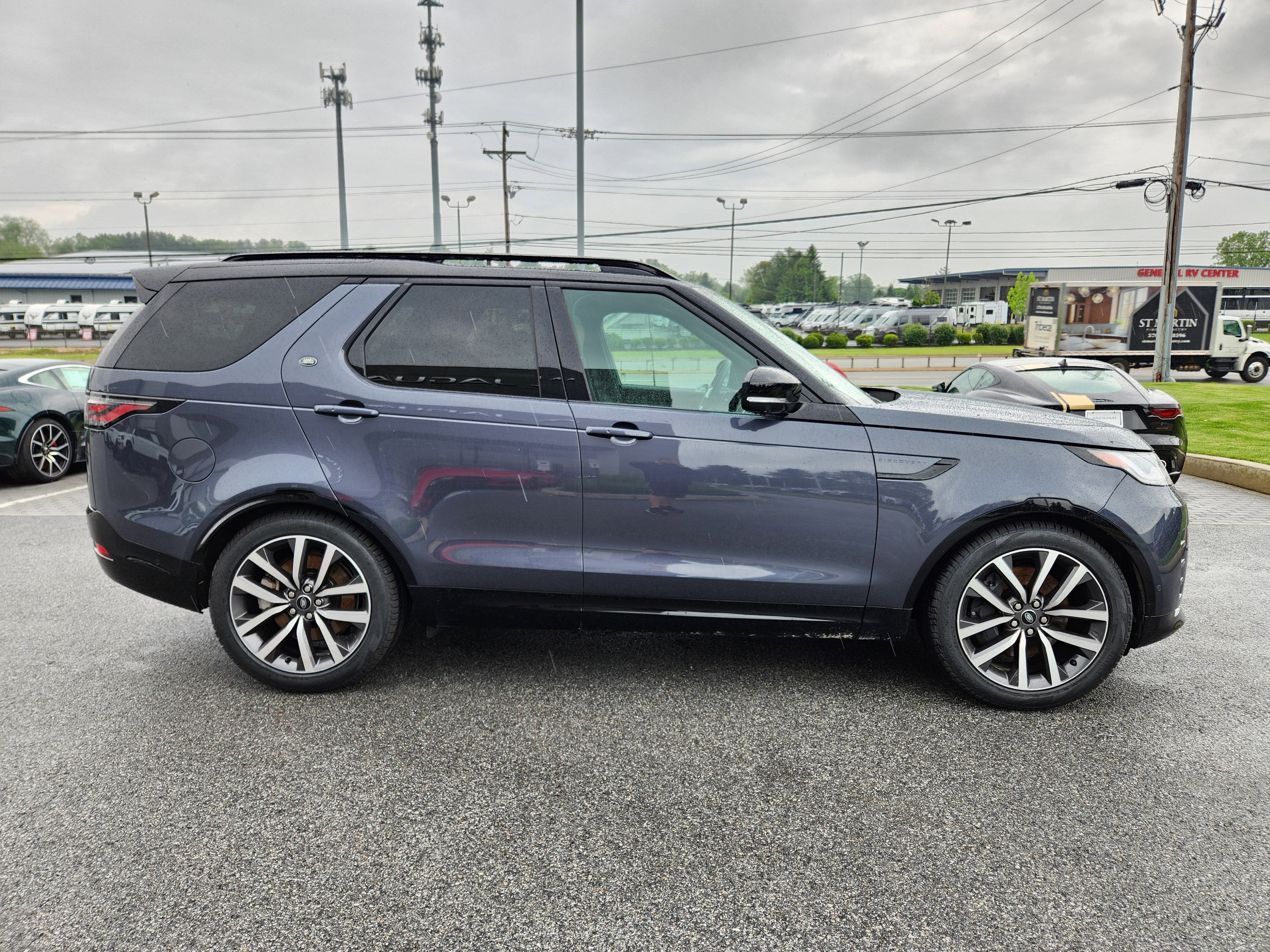 2024 Land Rover Discovery Dynamic SE