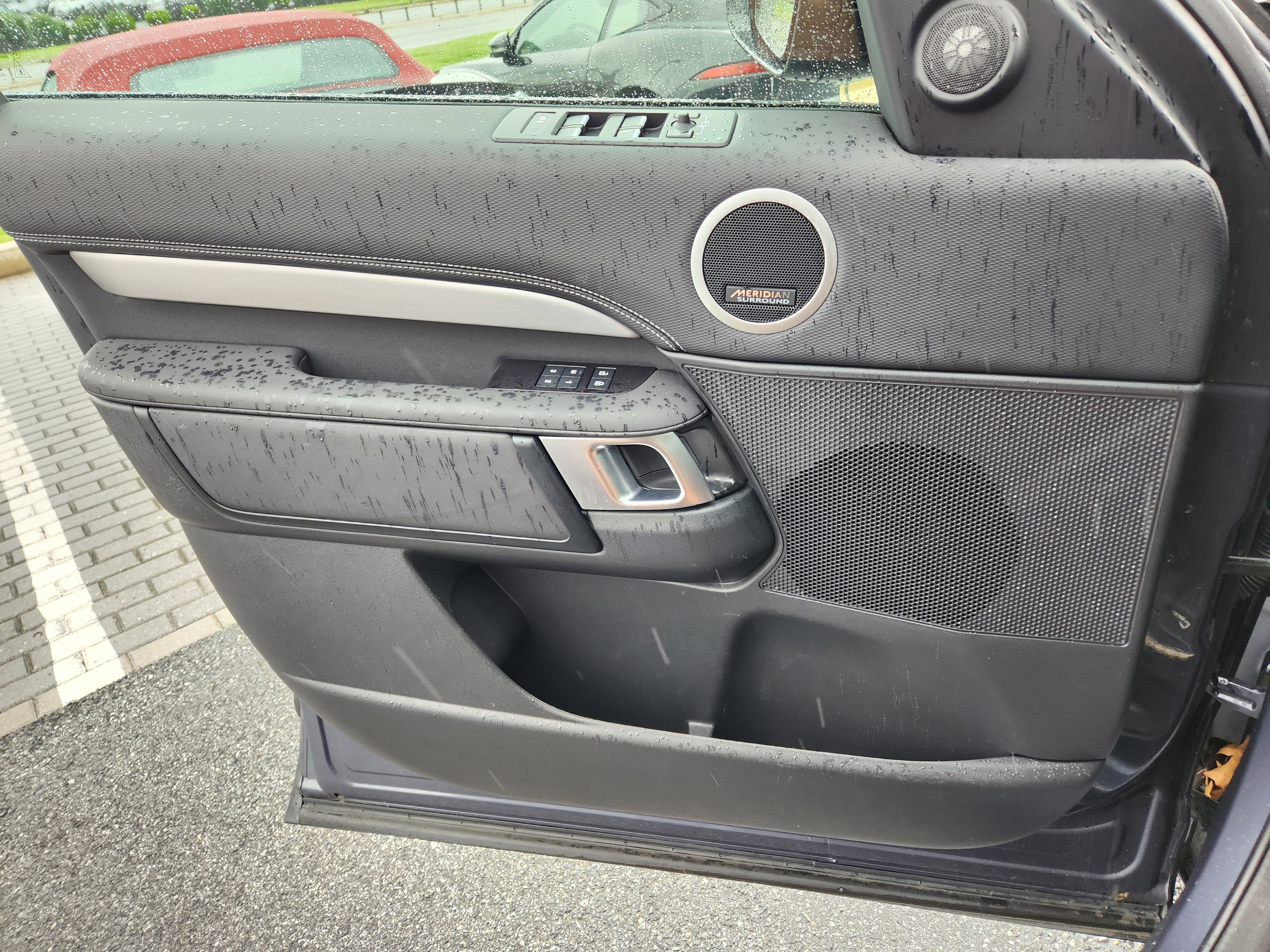 2024 Land Rover Discovery Dynamic SE