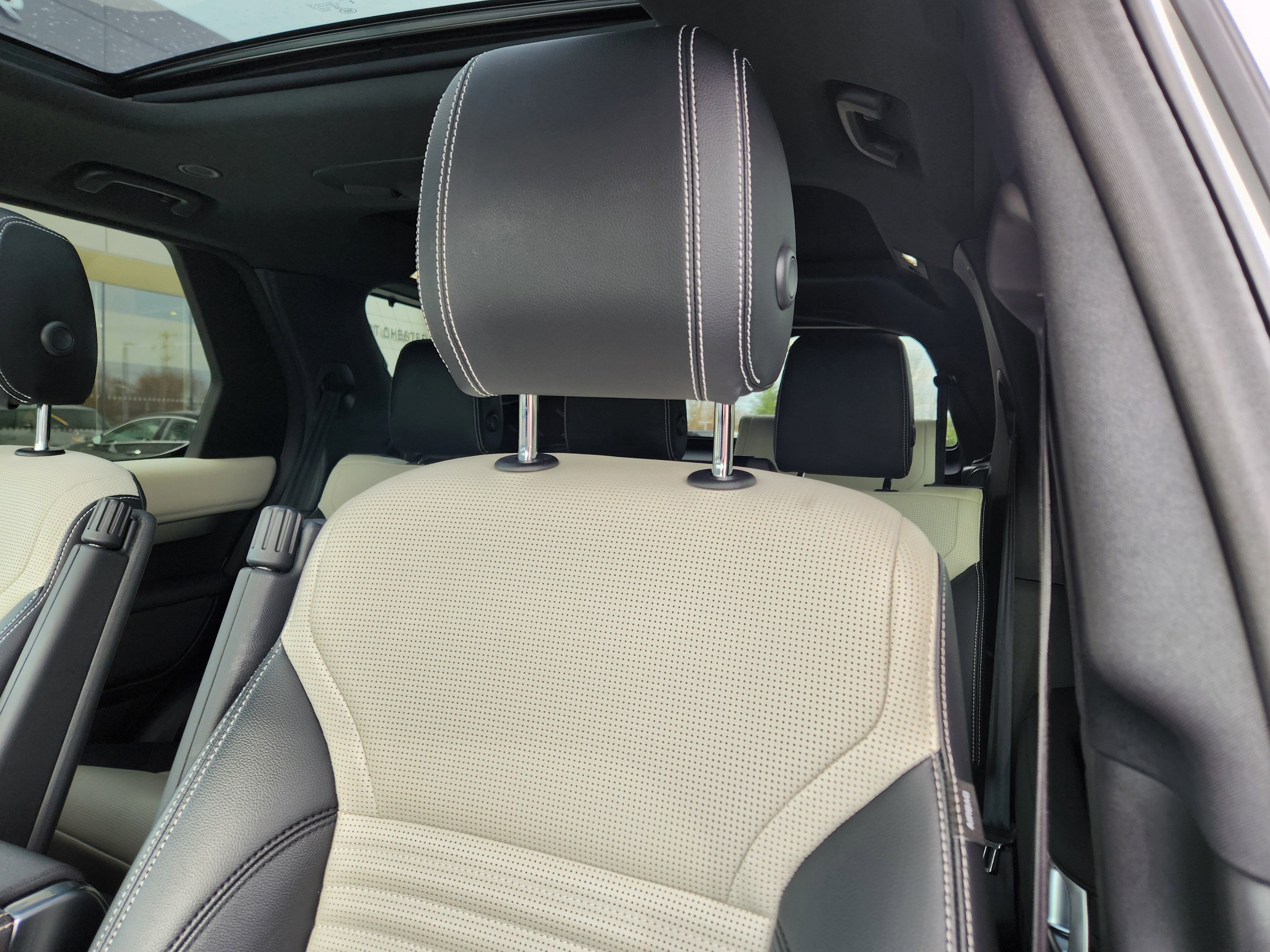 2023 Land Rover Discovery S R-Dynamic