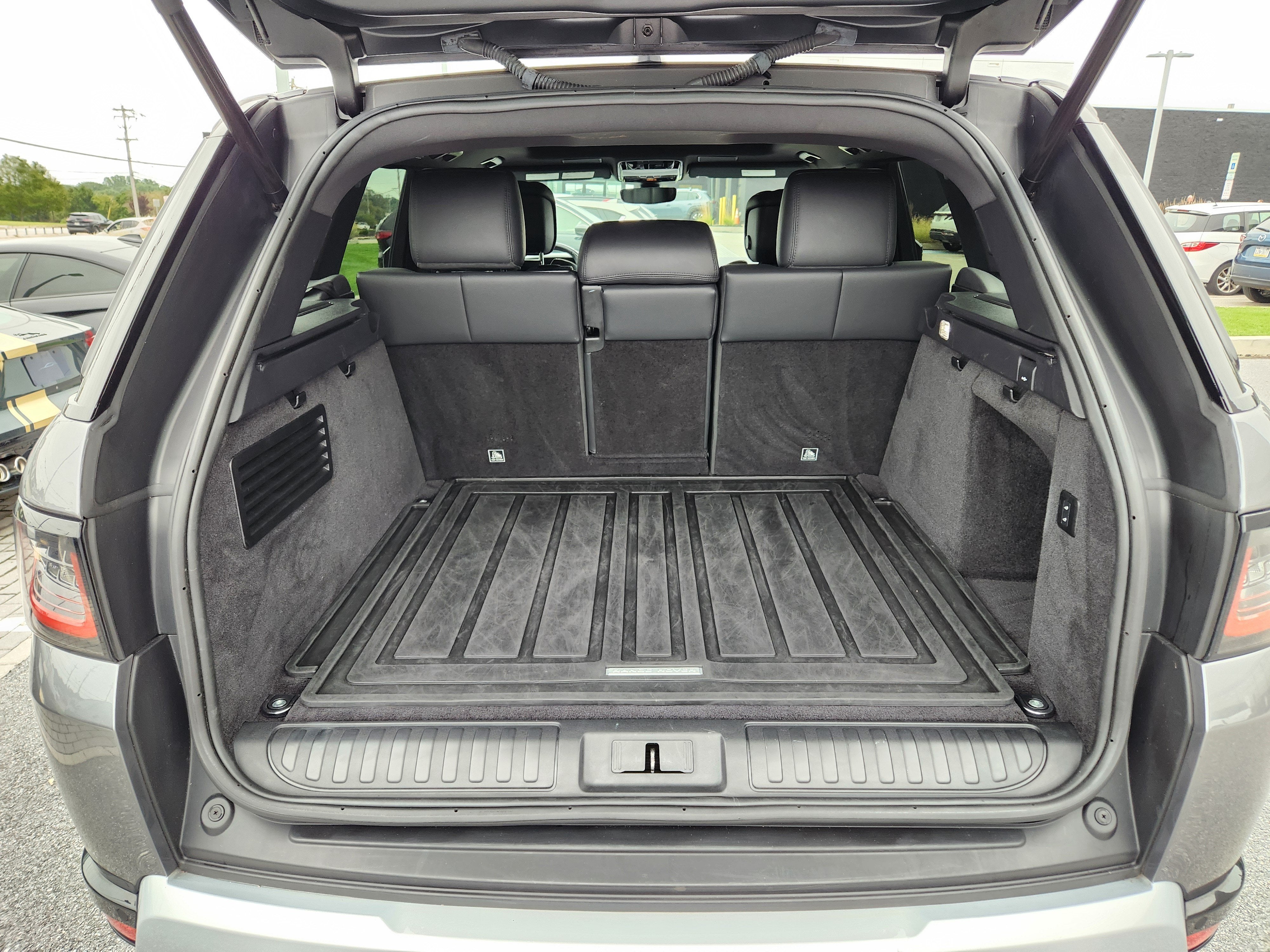 2022 Land Rover Range Rover Sport HSE Silver Edition