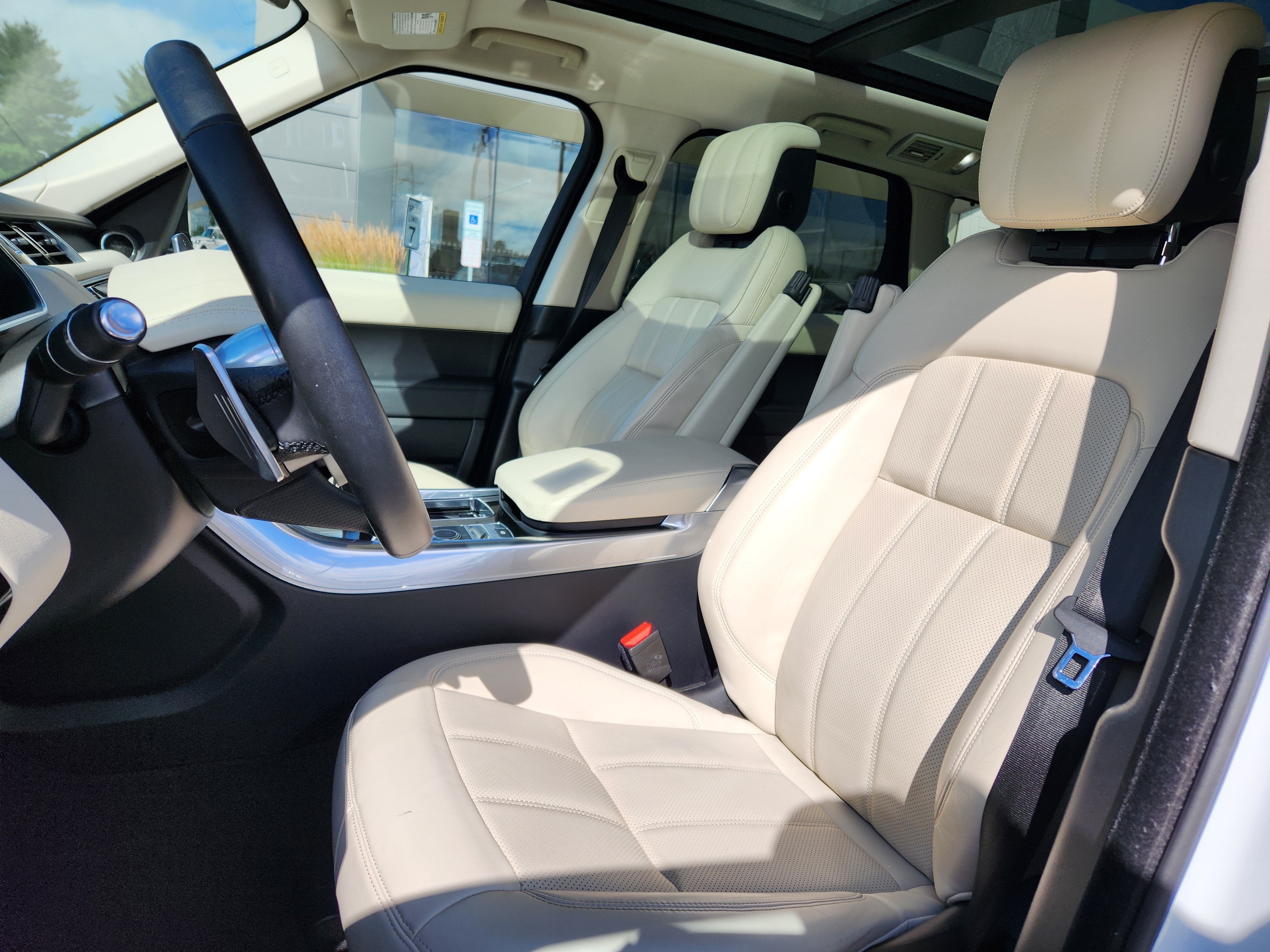 2022 Land Rover Range Rover Sport HSE Silver Edition