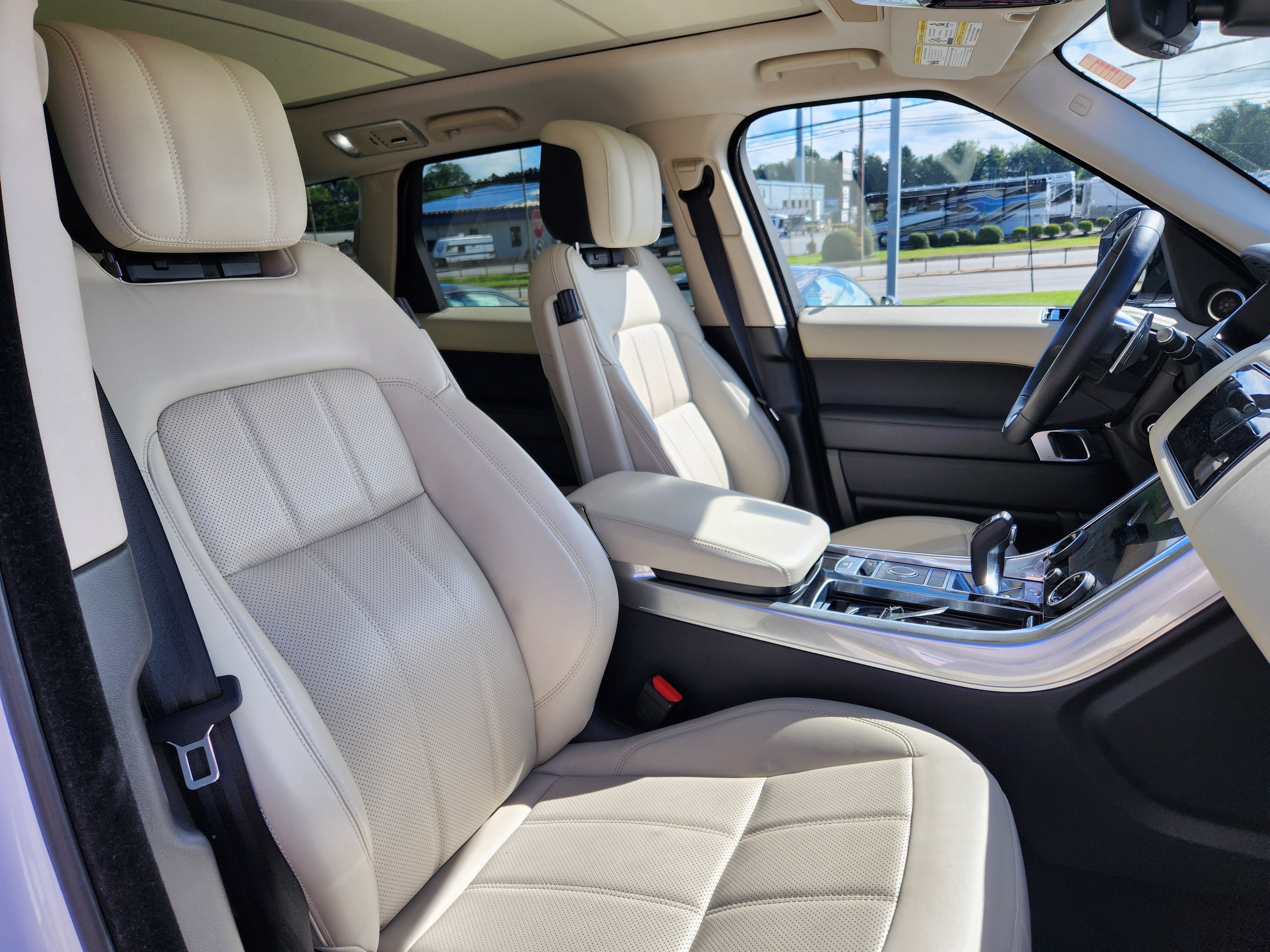 2022 Land Rover Range Rover Sport HSE Silver Edition