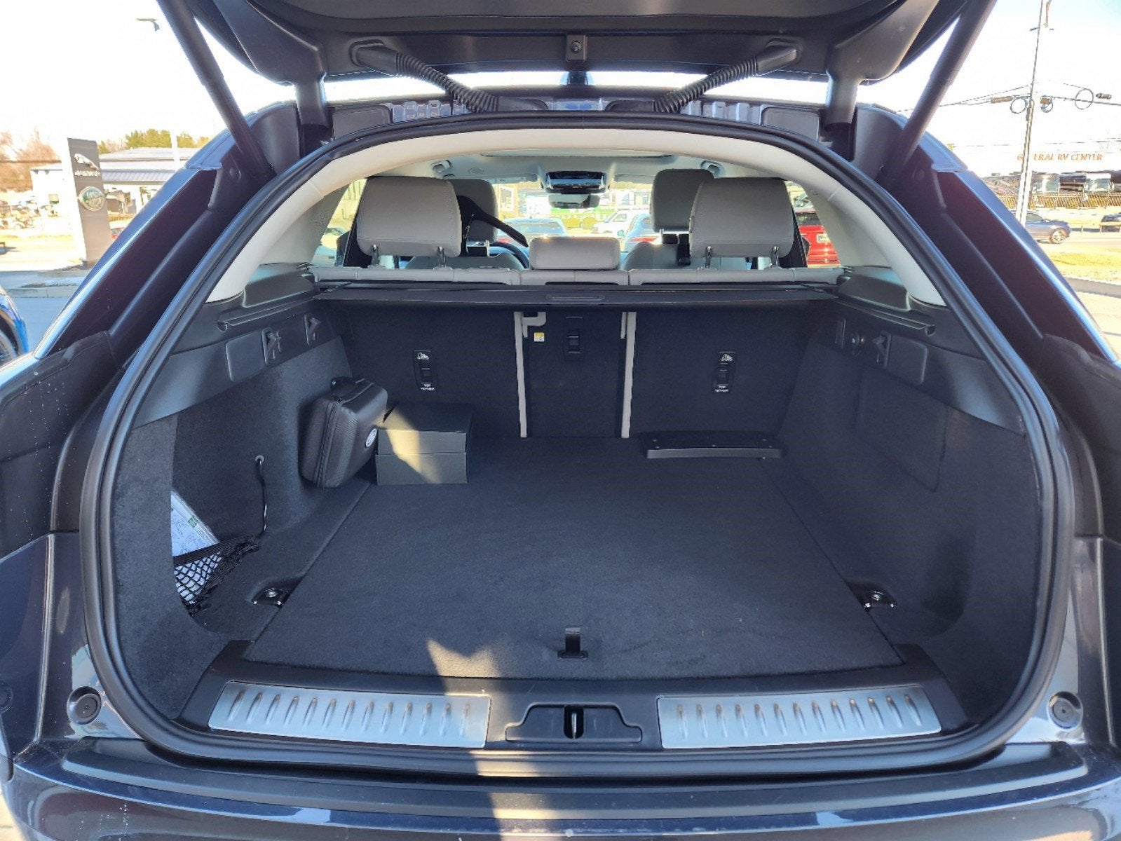 2025 Land Rover Range Rover Velar S