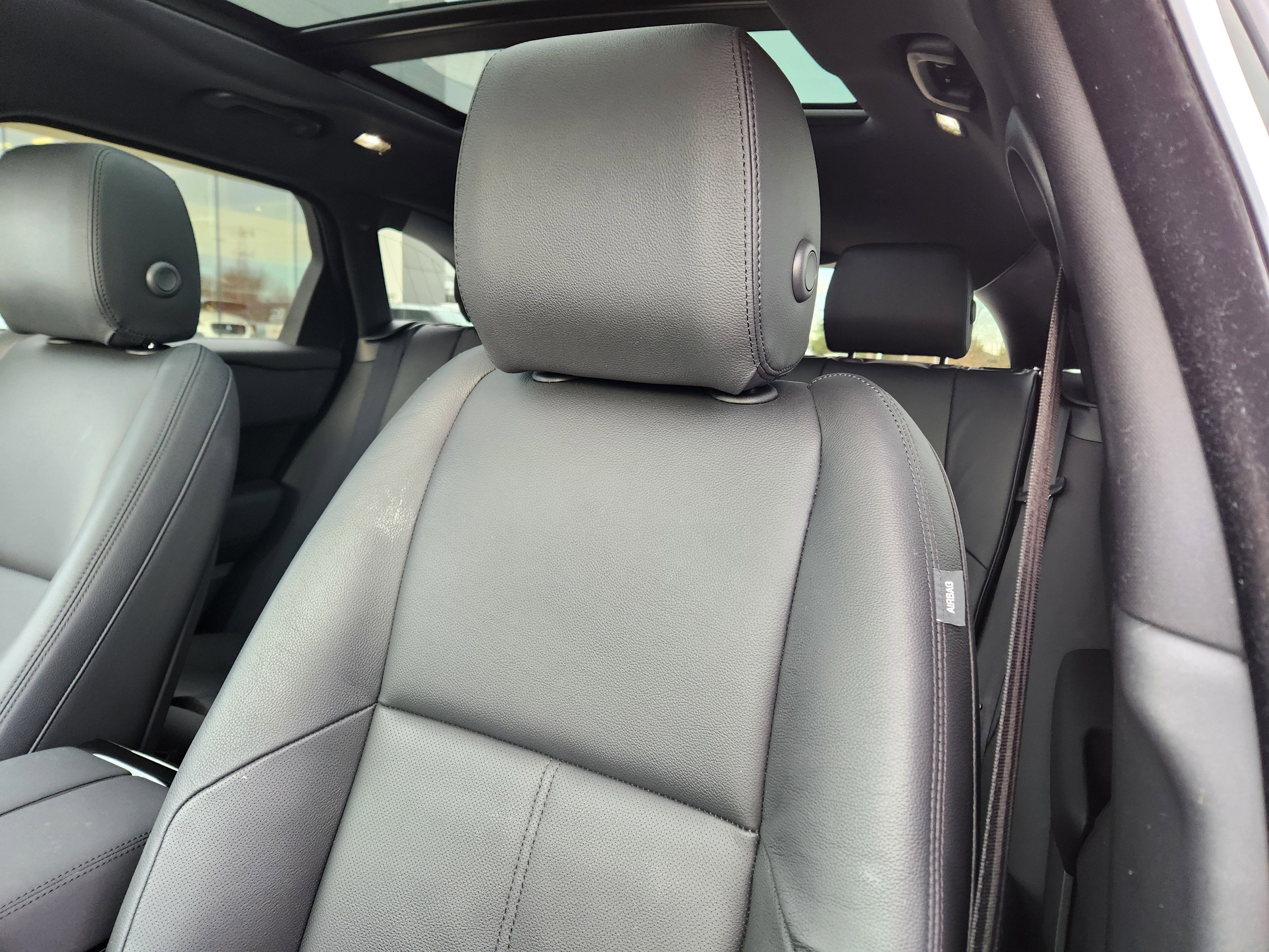 2026 Land Rover Range Rover Velar Dynamic SE