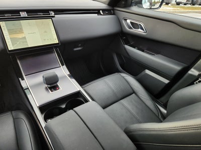 2026 Land Rover Range Rover Velar Dynamic SE