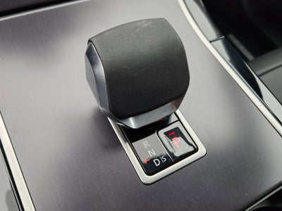 2026 Land Rover Range Rover Velar Dynamic SE