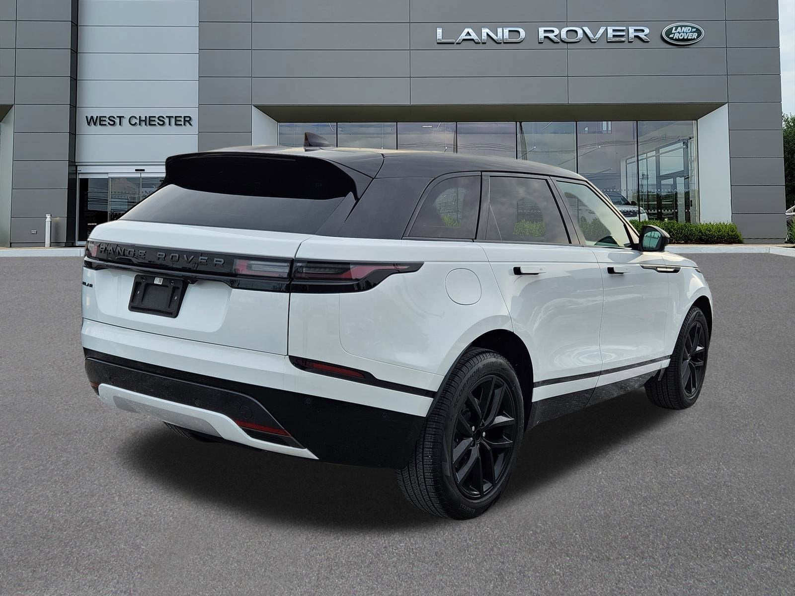 2026 Land Rover Range Rover Velar Dynamic SE