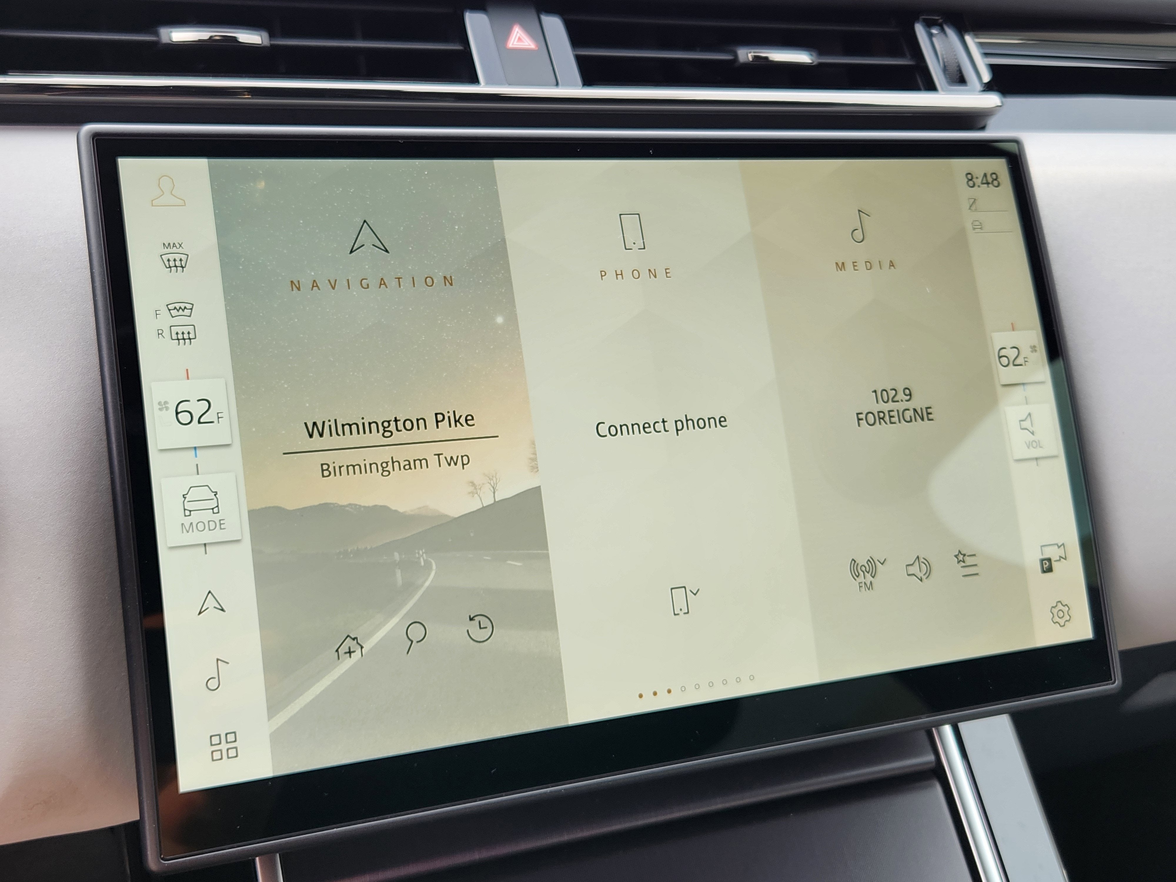 2026 Land Rover Range Rover Velar Dynamic SE