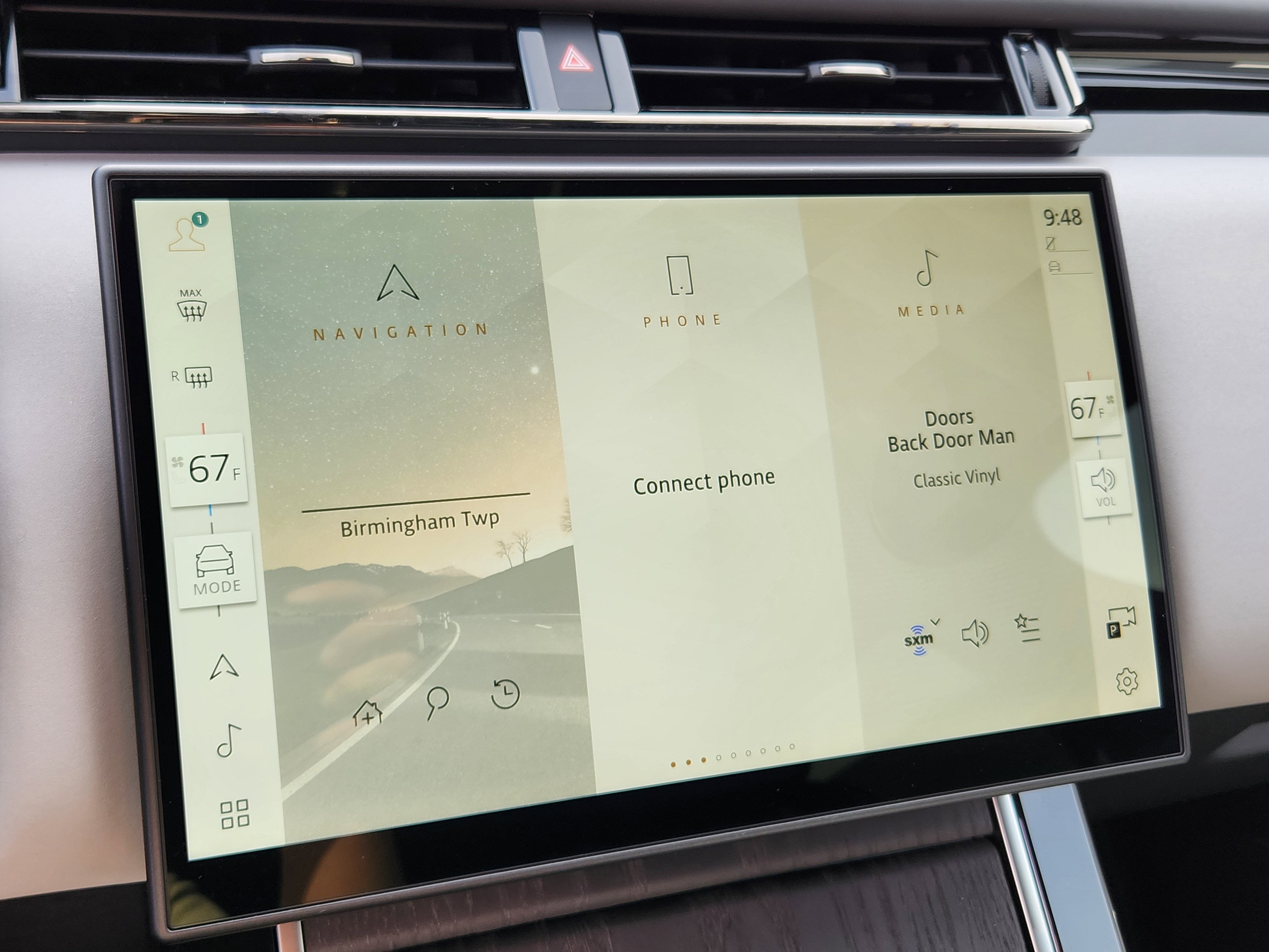 2026 Land Rover Range Rover Velar Dynamic SE