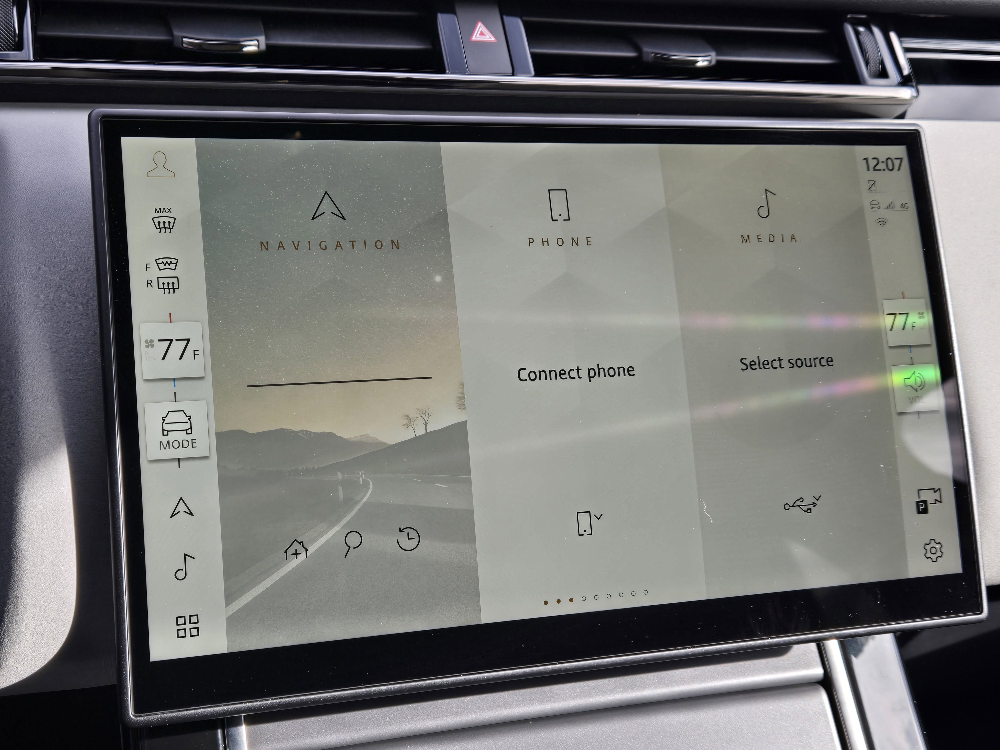 2025 Land Rover Range Rover Velar Dynamic SE