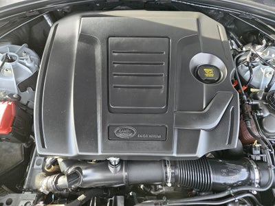 2025 Land Rover Range Rover Velar Dynamic SE