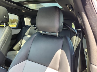 2026 Land Rover Range Rover Velar Dynamic SE